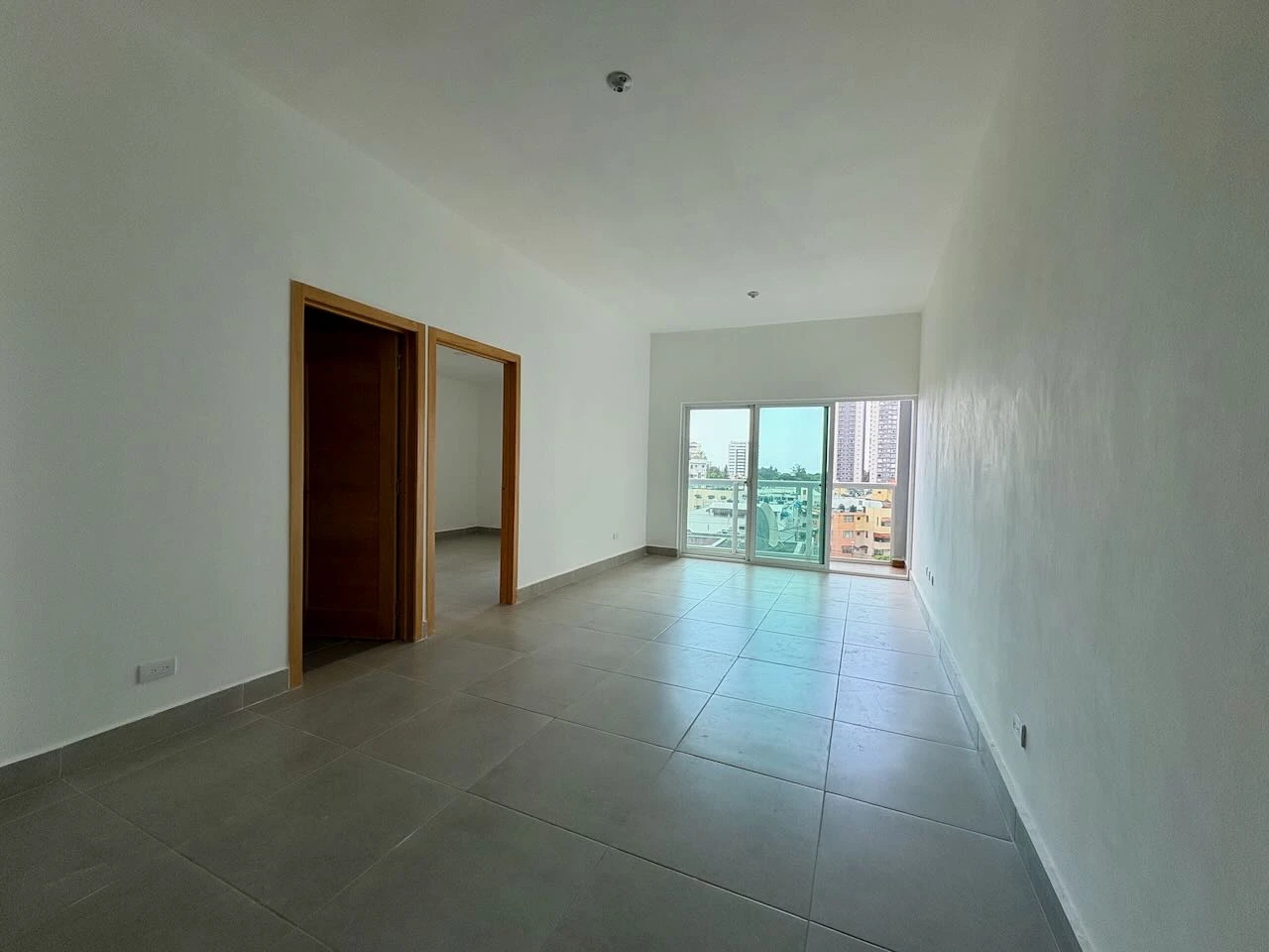 Apartamento de 1 habitación en Bella Vista con balcón, piscina, gimnasio y salón multiusos. 431955