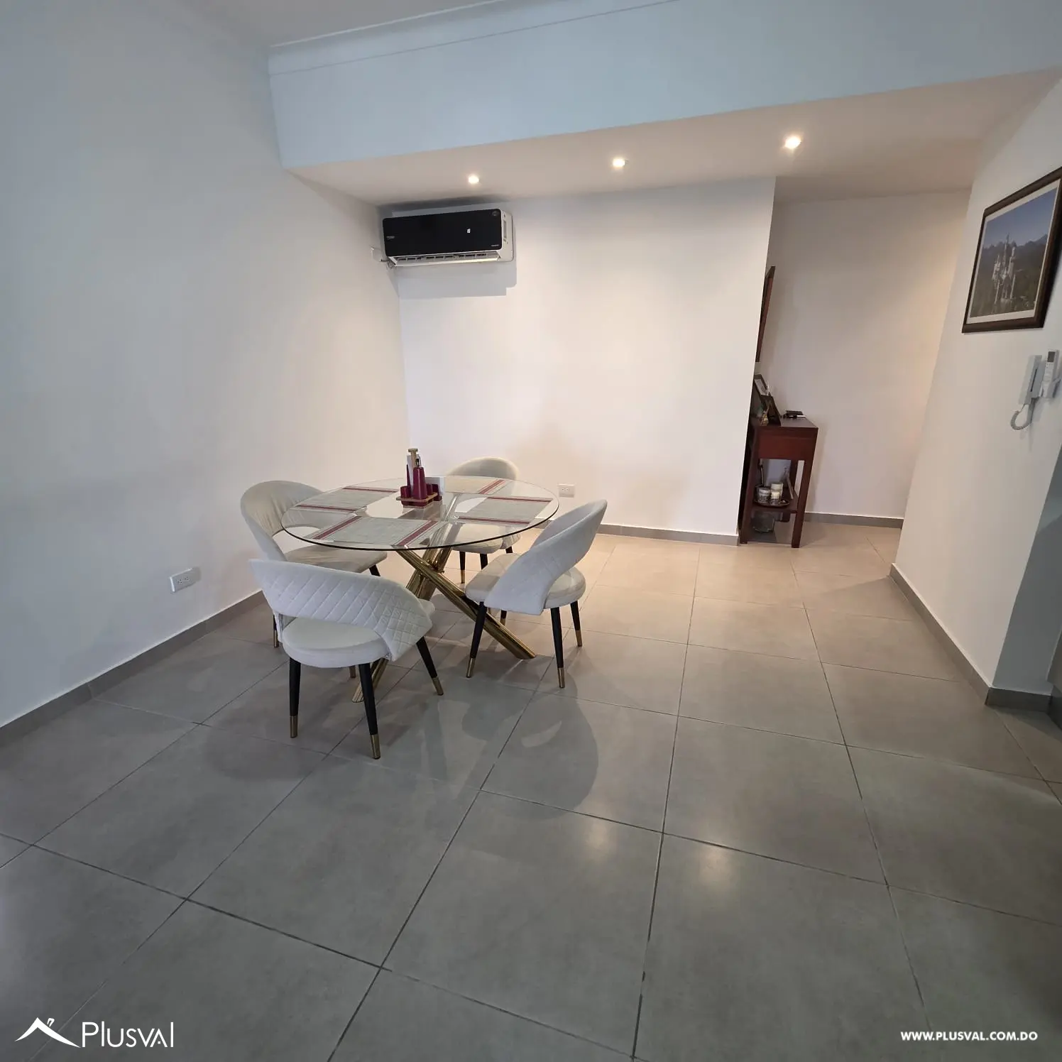 Se vende excelente apartamento en zona universitaria amueblado 471459