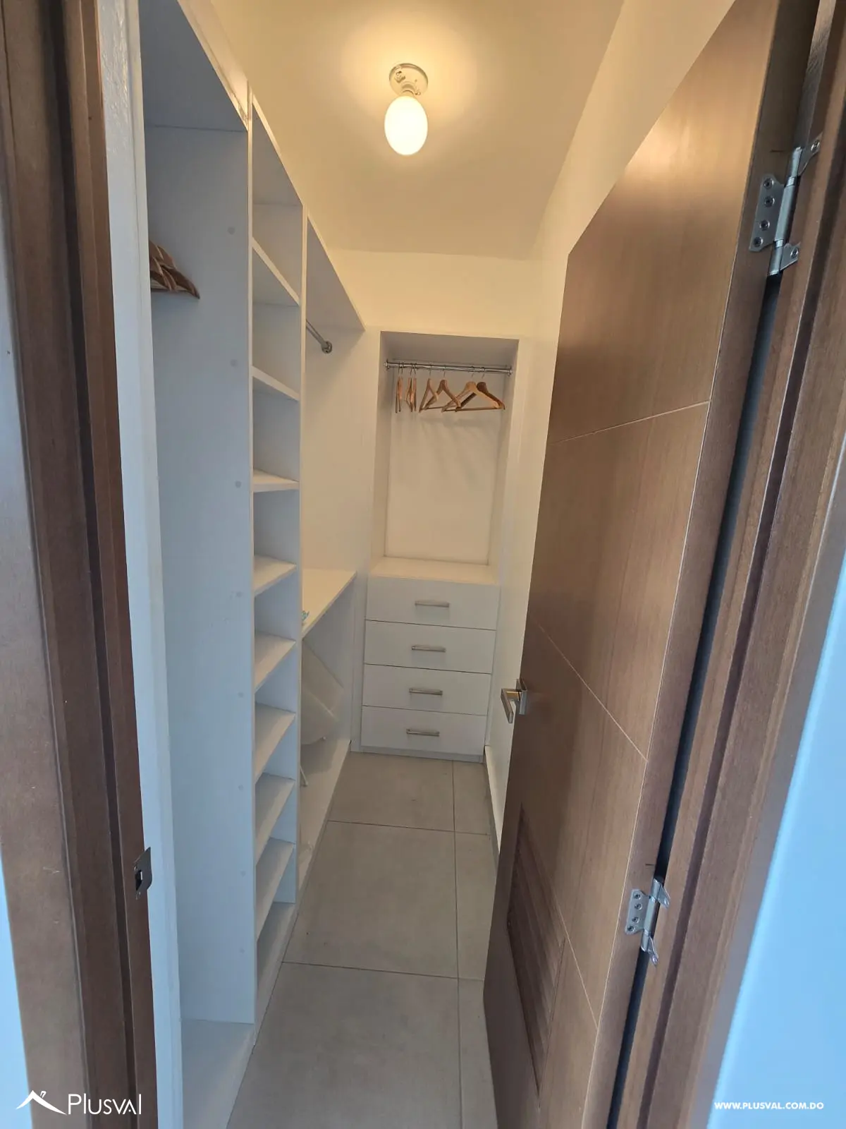 Apartamento en Venta,  en el Millon con Terraza 506943