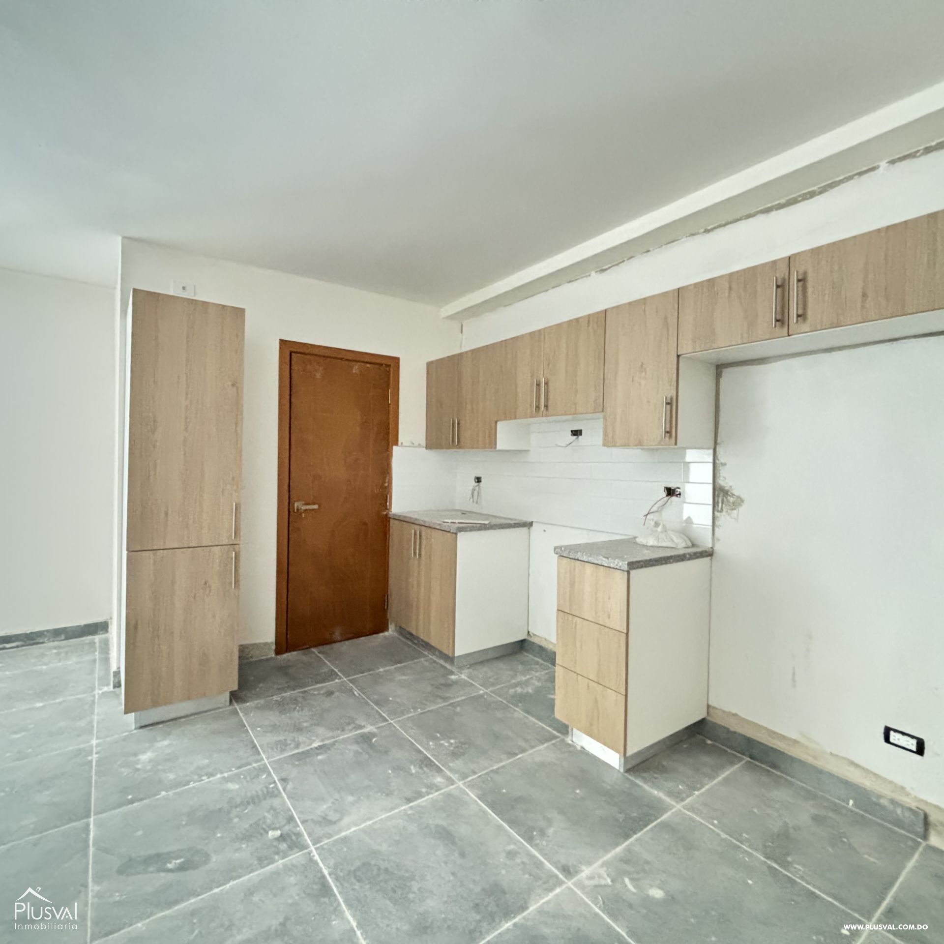 Proyecto en Evaristo Morales 363640