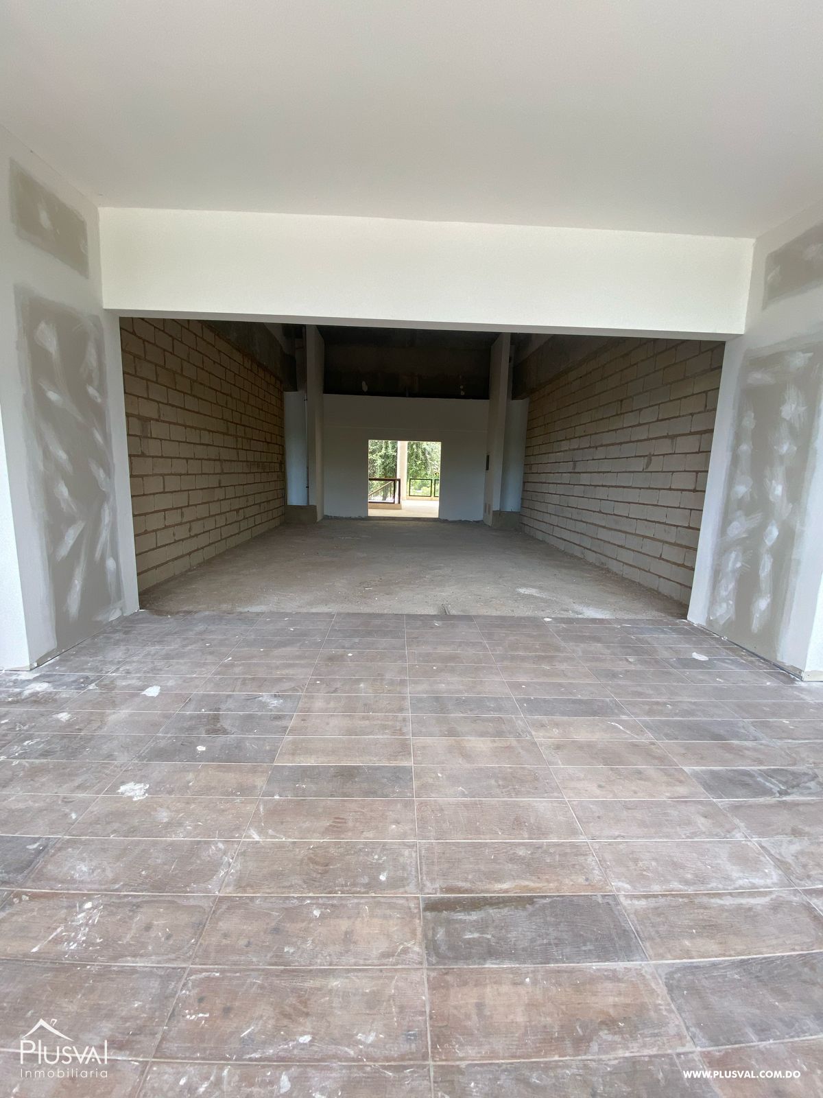 Local comercial en renta en segundo piso, Ave Barcelo Punta Cana 490951