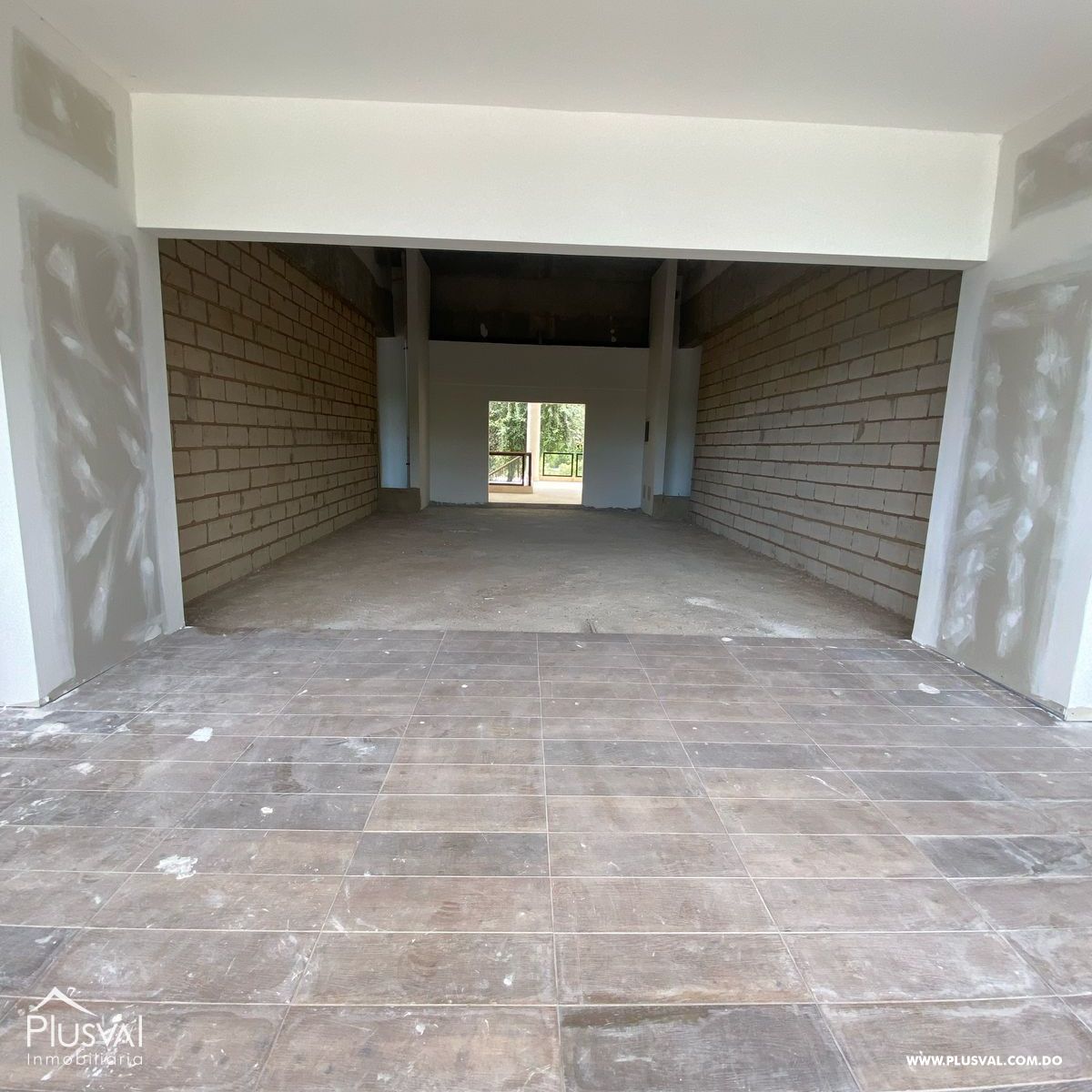 Local comercial en renta en segundo piso, Ave Barcelo Punta Cana 490951