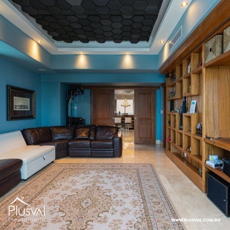 Hermoso apartamento en Los Cacicazgos con vista al Mar 303601