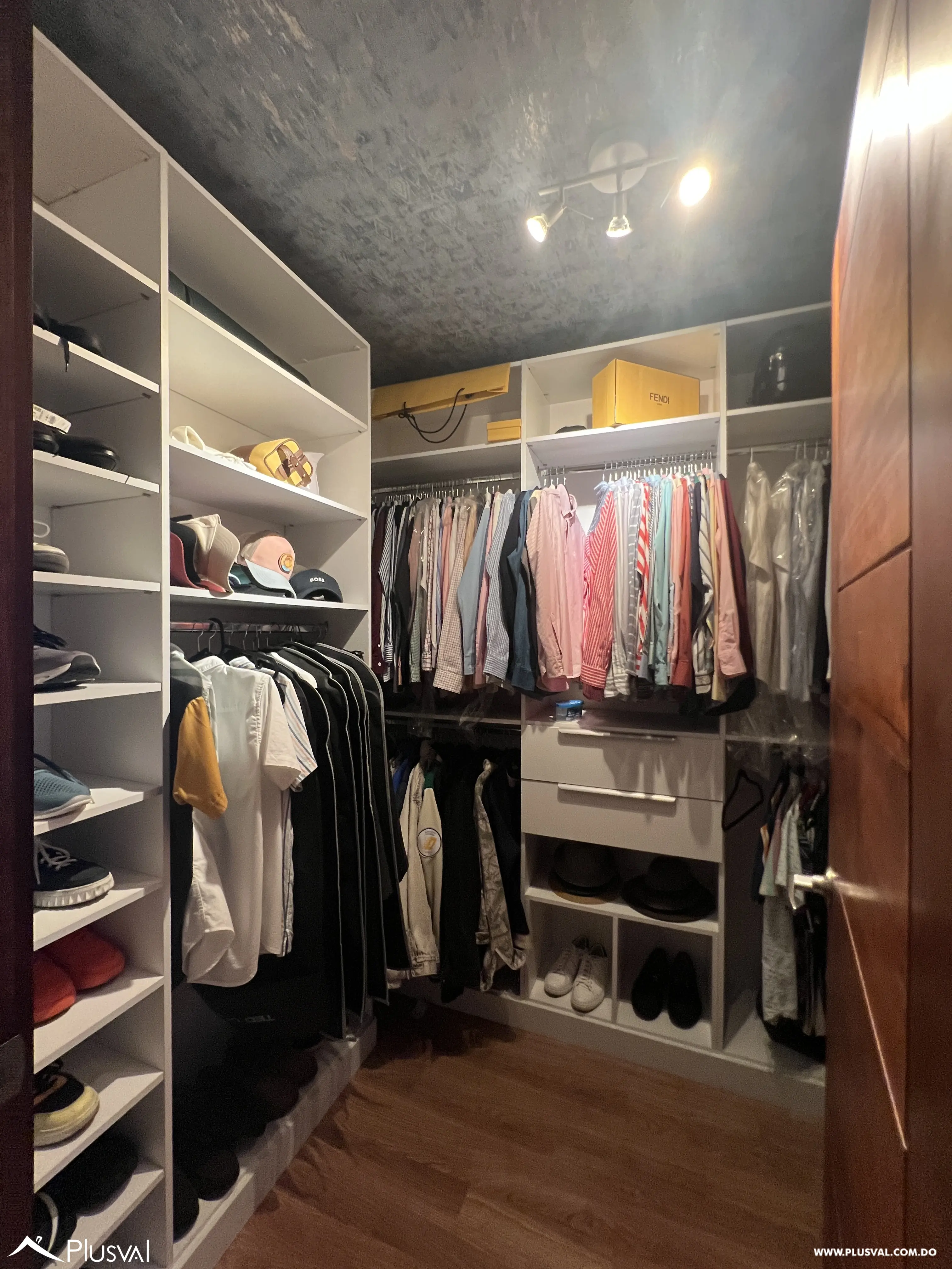 Acogedor apartamento en venta ubicado en  Evaristo Morales. 512191