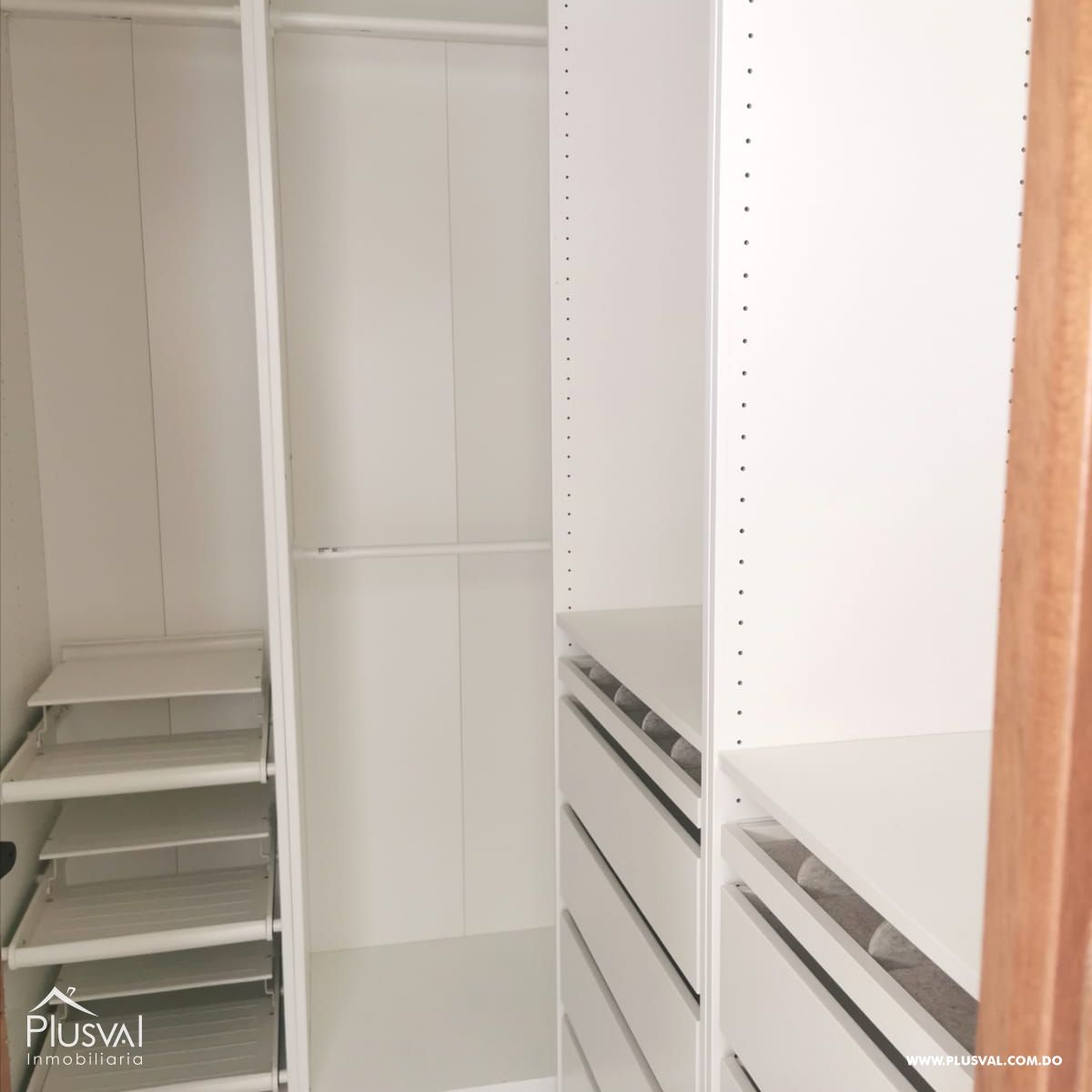 Se alquila apartamento en Naco con areas sociales 436152
