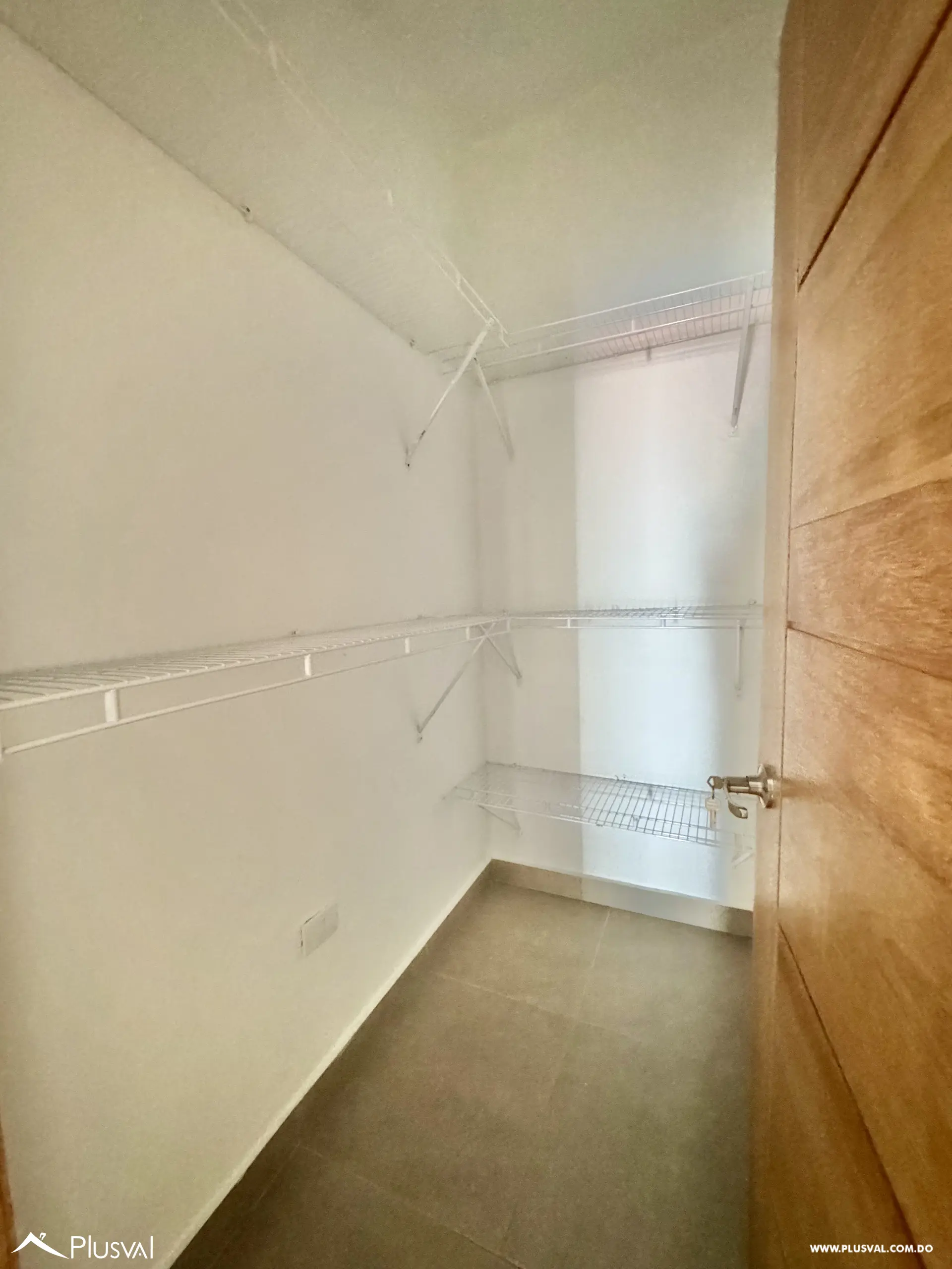 Alquilo Apto con L/B en una de las Mejores Zonas de Piantini 518146