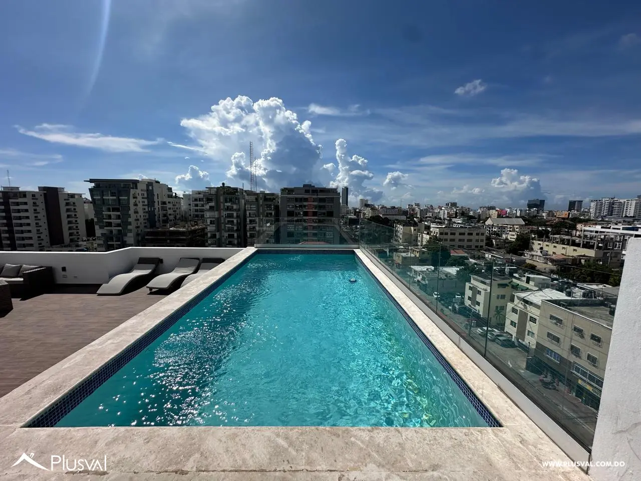 Apartamento en alquiler de 2 habitaciones en el sector de Evaristo Morales 476684