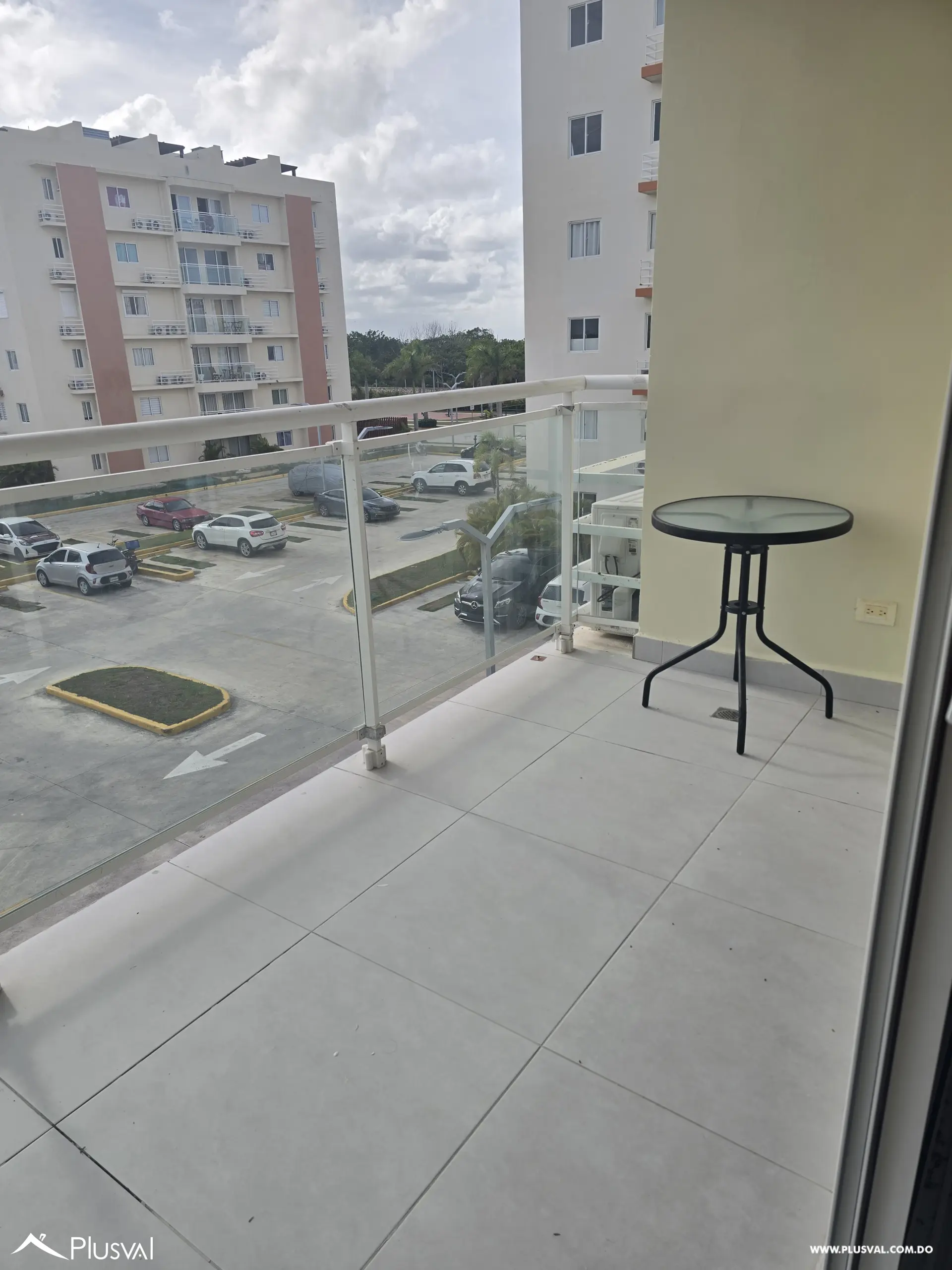Apartamento en venta, Punta Cana | 2 habitaciones en Residencial Crisfer 523825