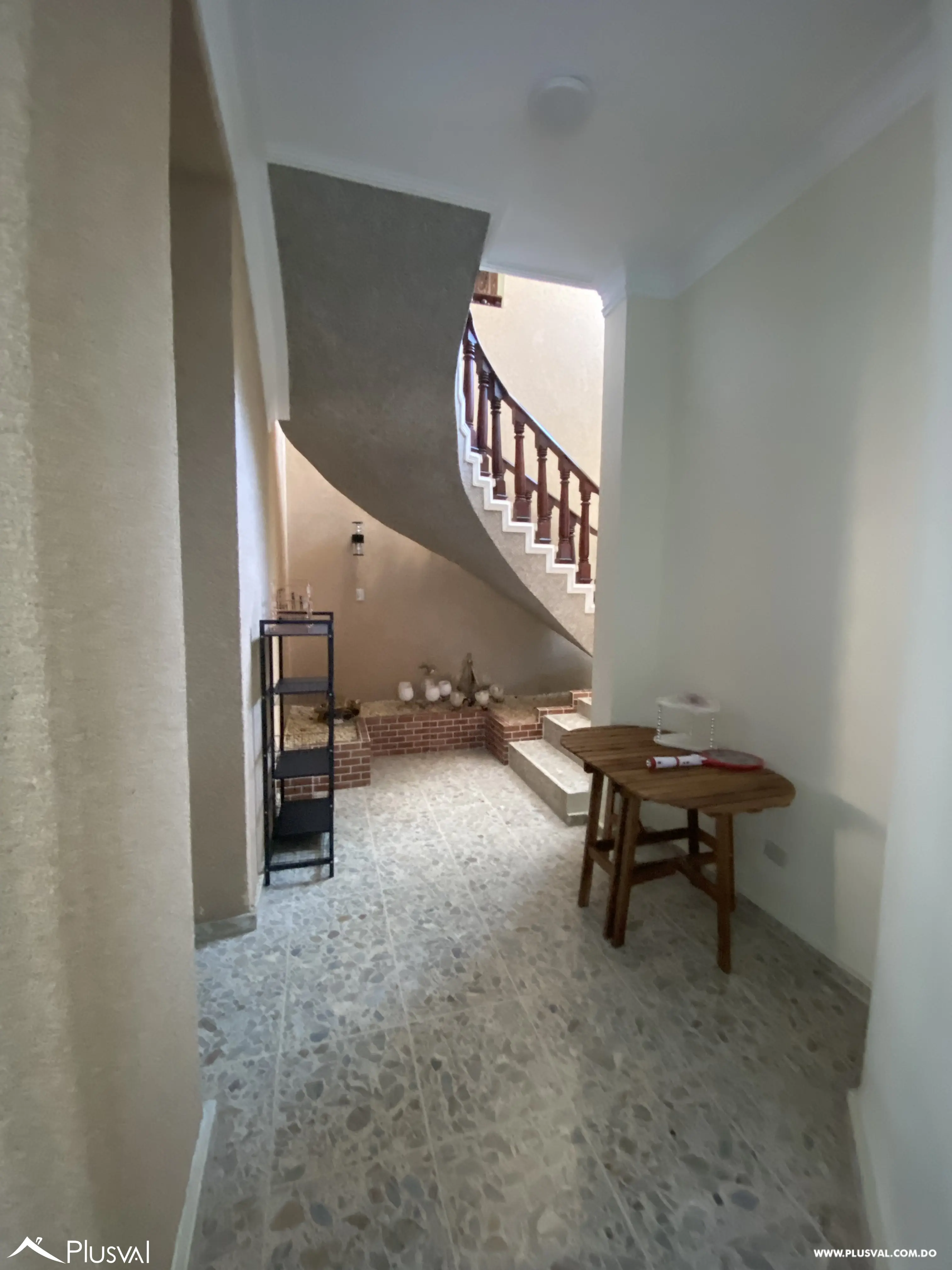 Casa Familiar en Alquiler con Piscina y Amplios Espacios en La Vega 517644