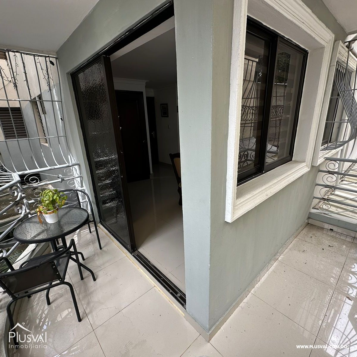 Apartamento 2do. Nivel en Evaristo Morales 387856