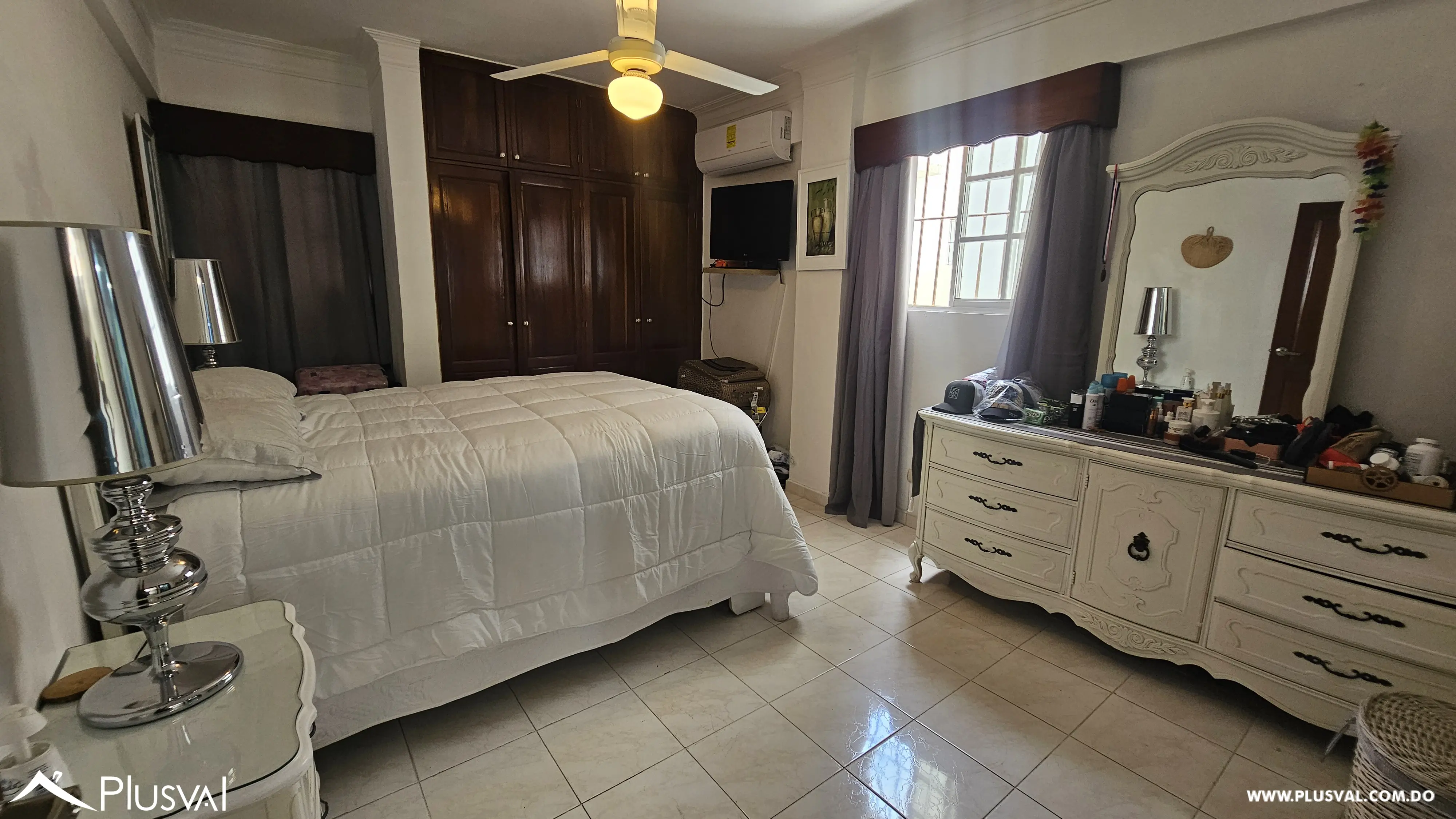 Apartamento en alquiler con terraza privada en Renacimiento 519879
