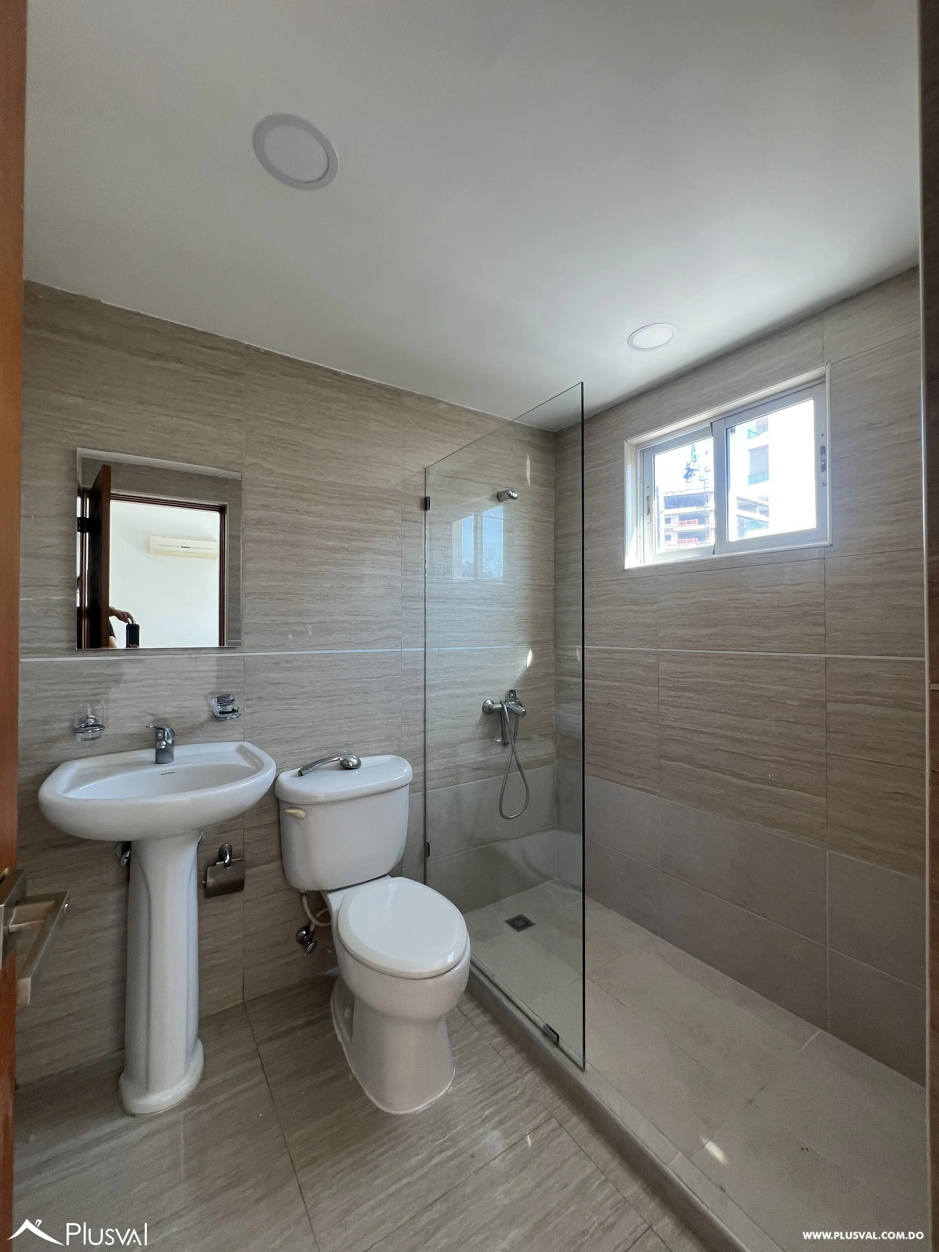 Espectacular apartamento en alquiler en Los Cacicazgos 474156