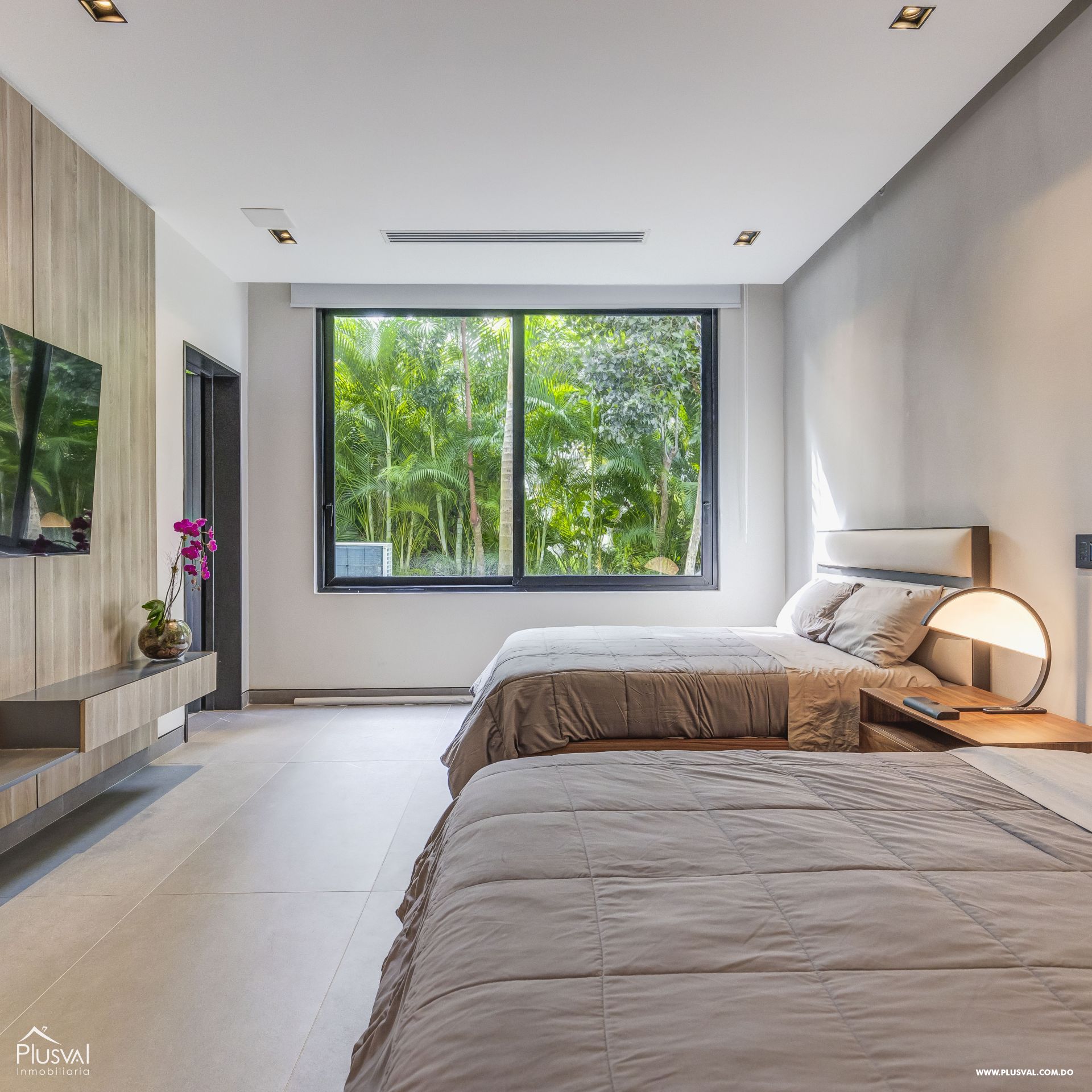 Modern Luxury Villa in Hacienda on sale, Punta Cana Resort. 370639