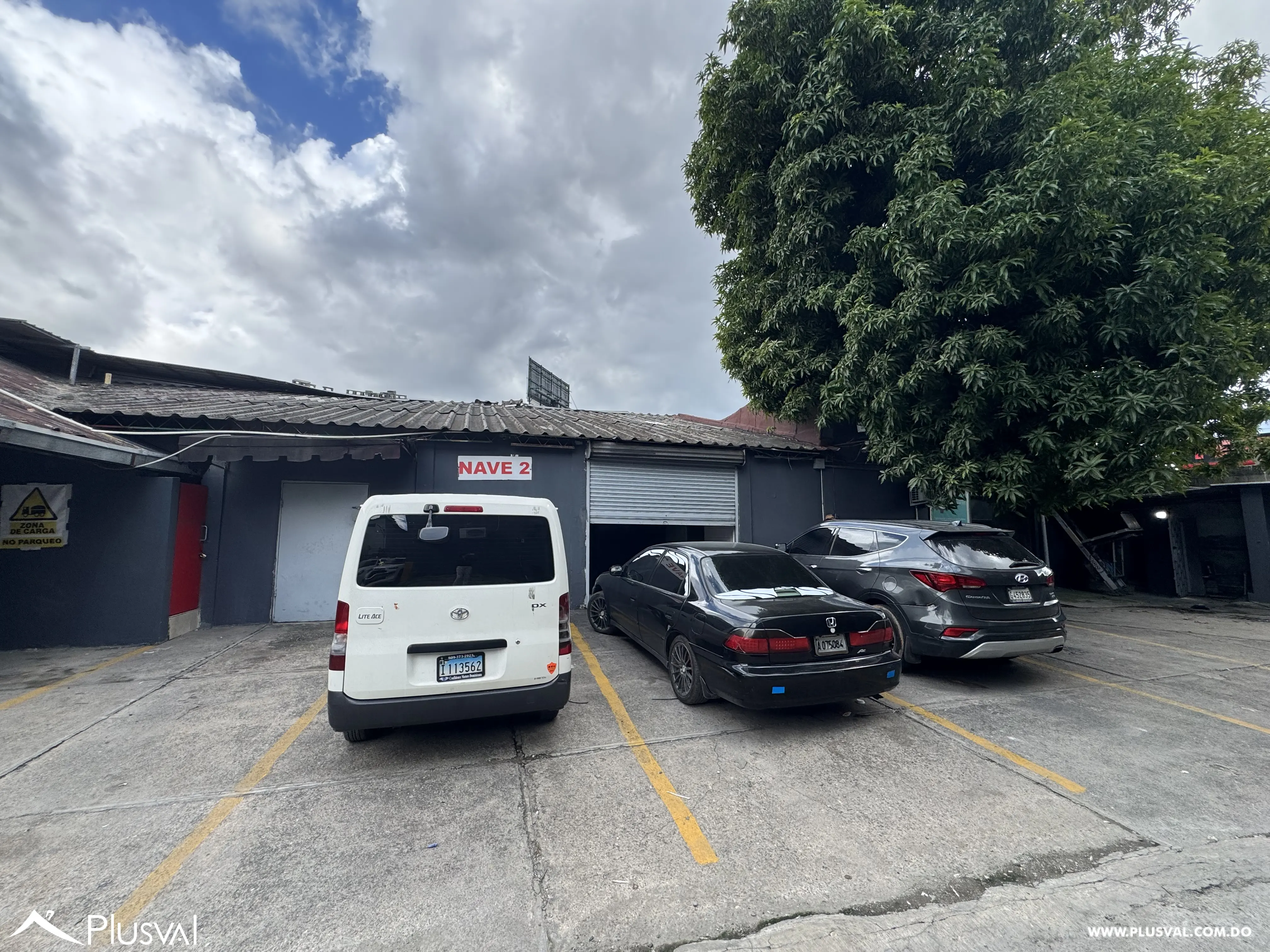 Alquilo Maravillosa Nave de 215 Mt2 en La Av. Isabel Aguiar 482799