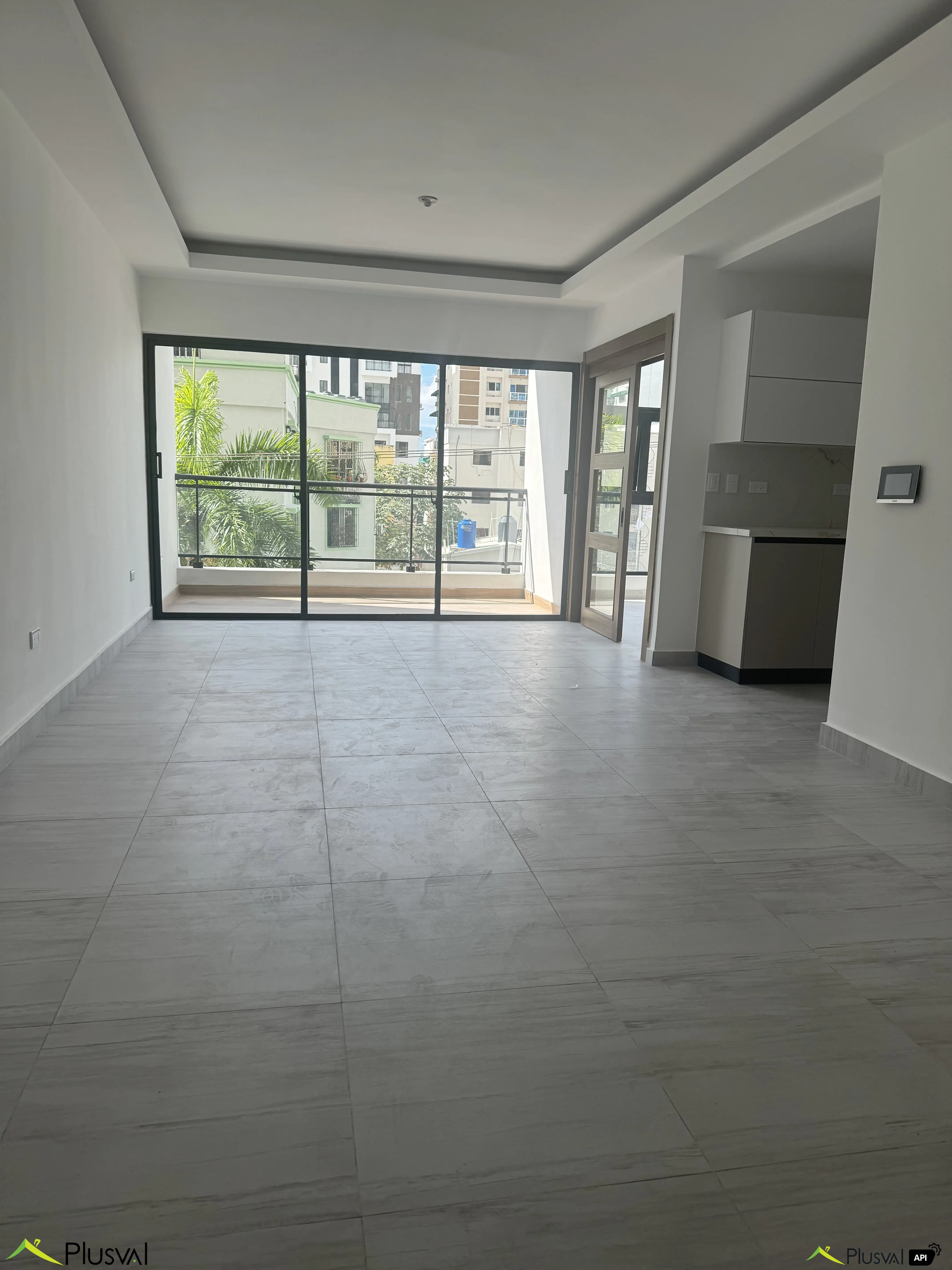 Alquiler de excelente apartamento en Evaristo Morales 451328