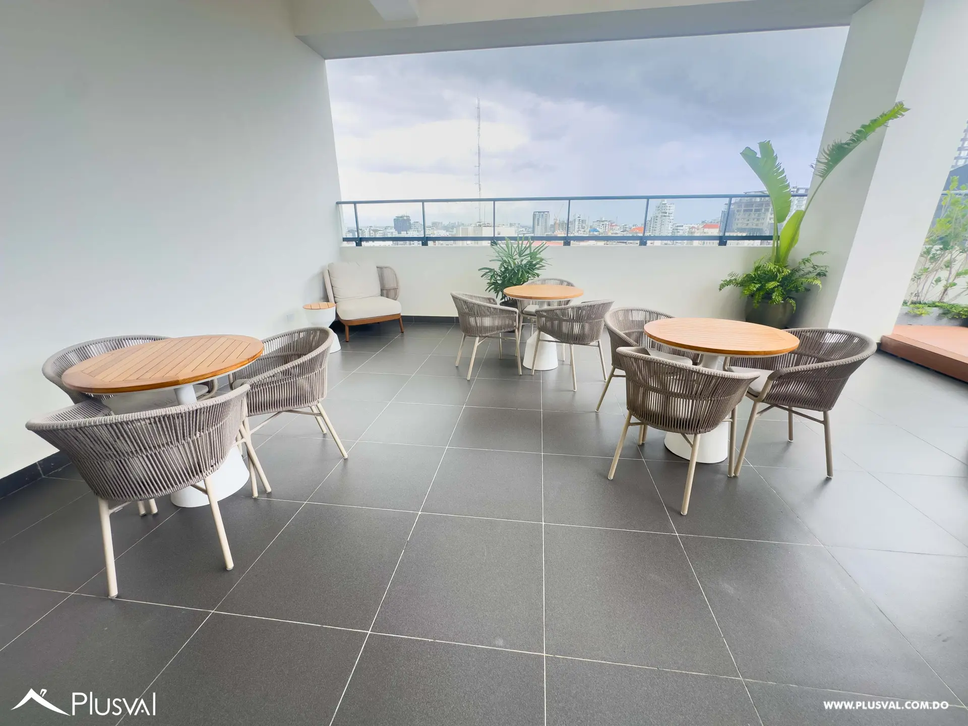 Apartamento en alquiler de 1 hab en Naco con linea blanca. 492640