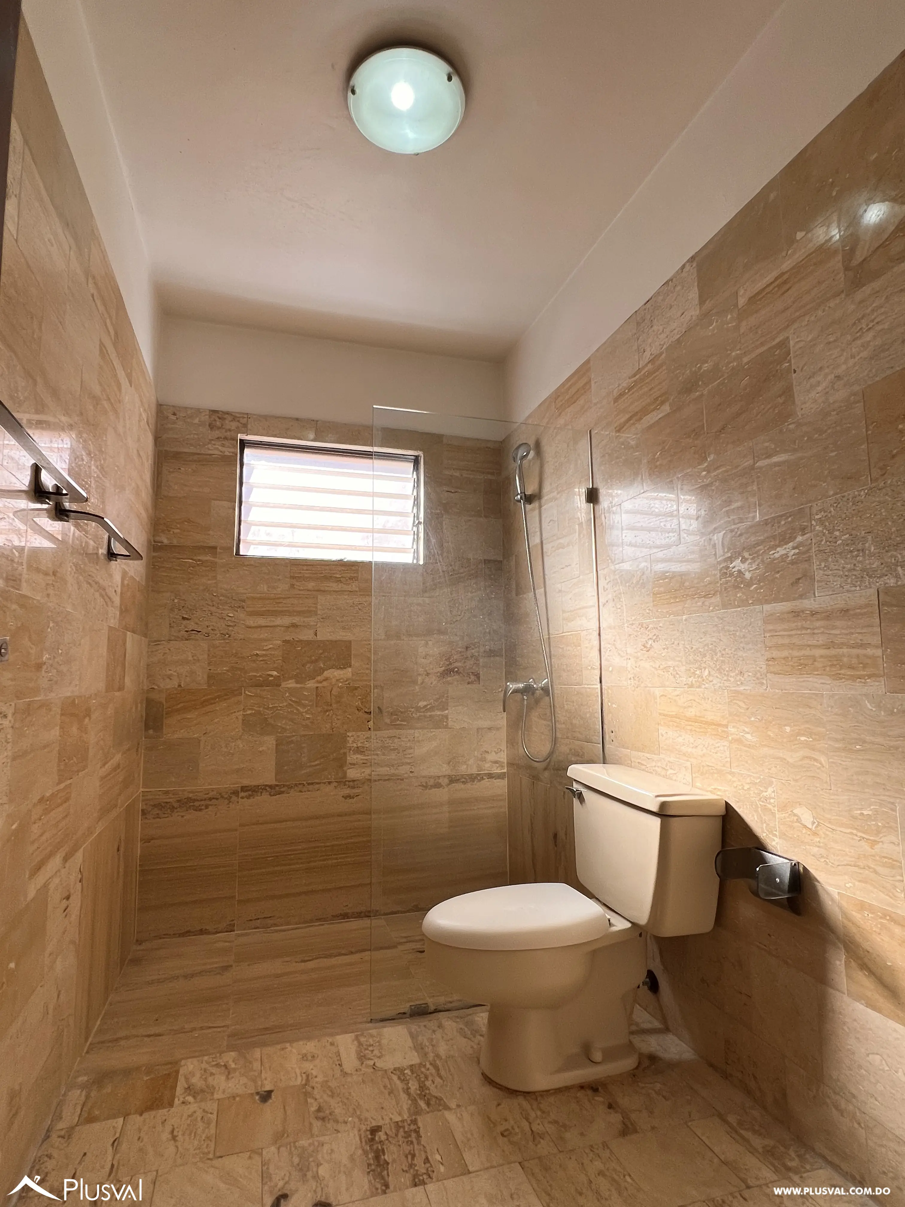Apartamento muy amplio en Paraíso en Alquiler frente a Agora Mall 512009
