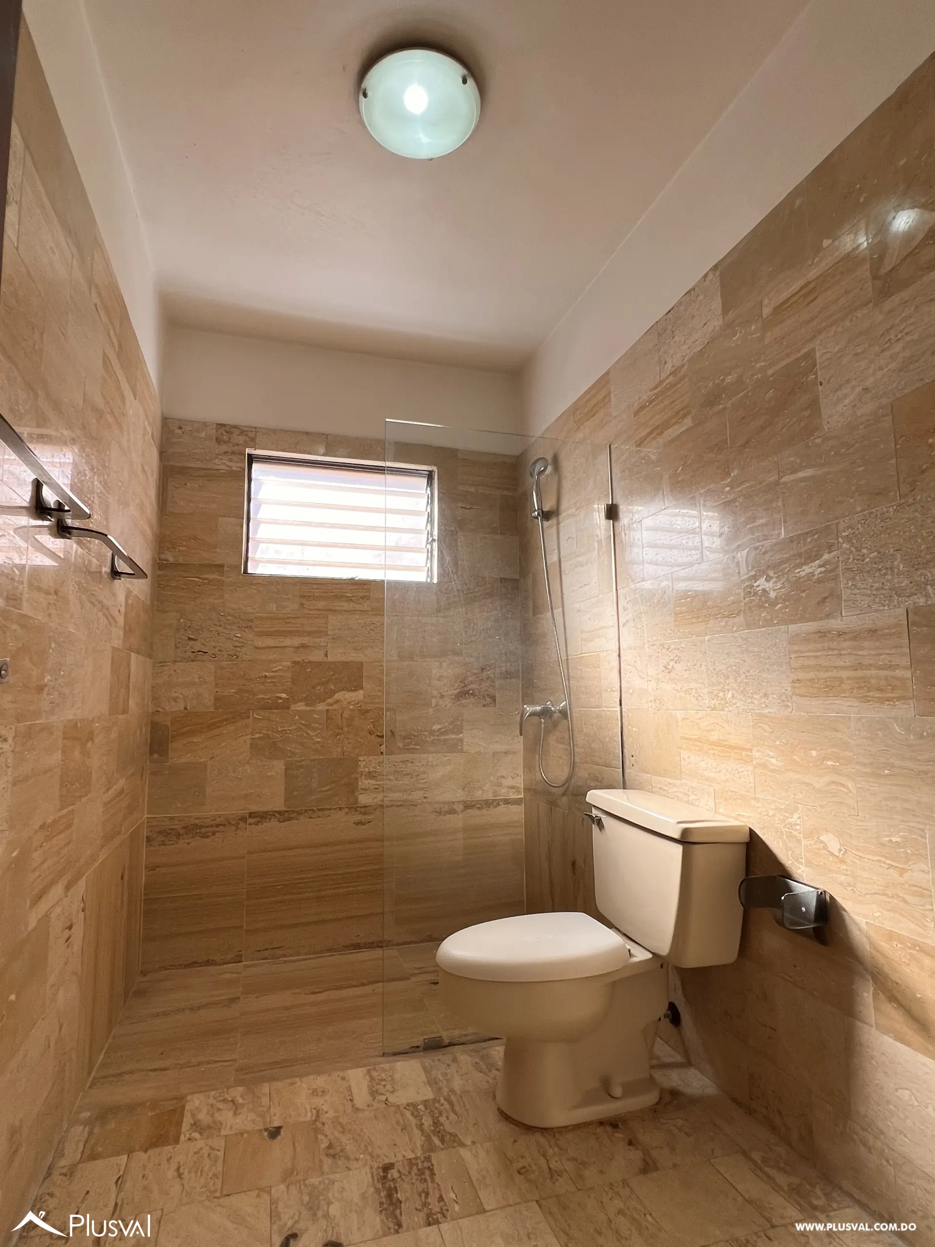Apartamento muy amplio en Paraíso en Alquiler frente a Agora Mall 512009