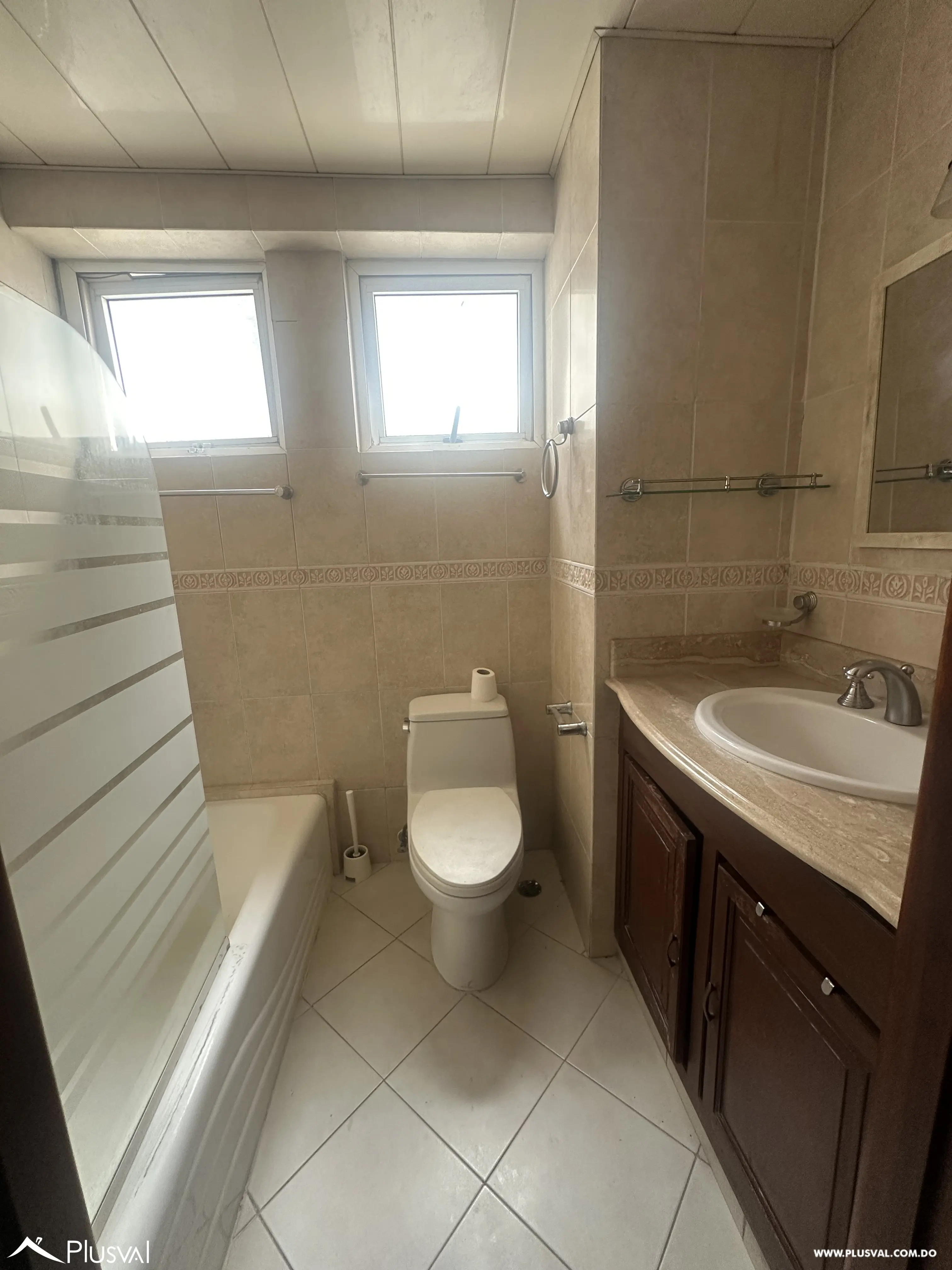 Elegante apartamento clásico en Naco – amplitud, ubicación y distinción 500971