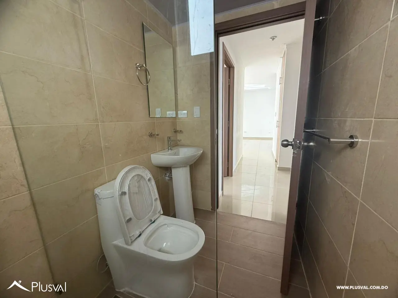 Apartamentos Modernos con Terraza y Patio en Santo Domingo Oeste 503881
