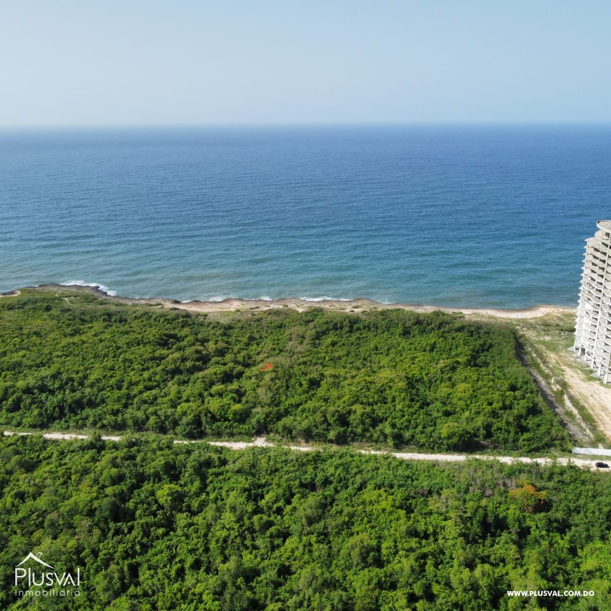 Lote exclusivo en Juan Dolio, ideal para desarrollo inmobiliario comercial y/o residencial 291383