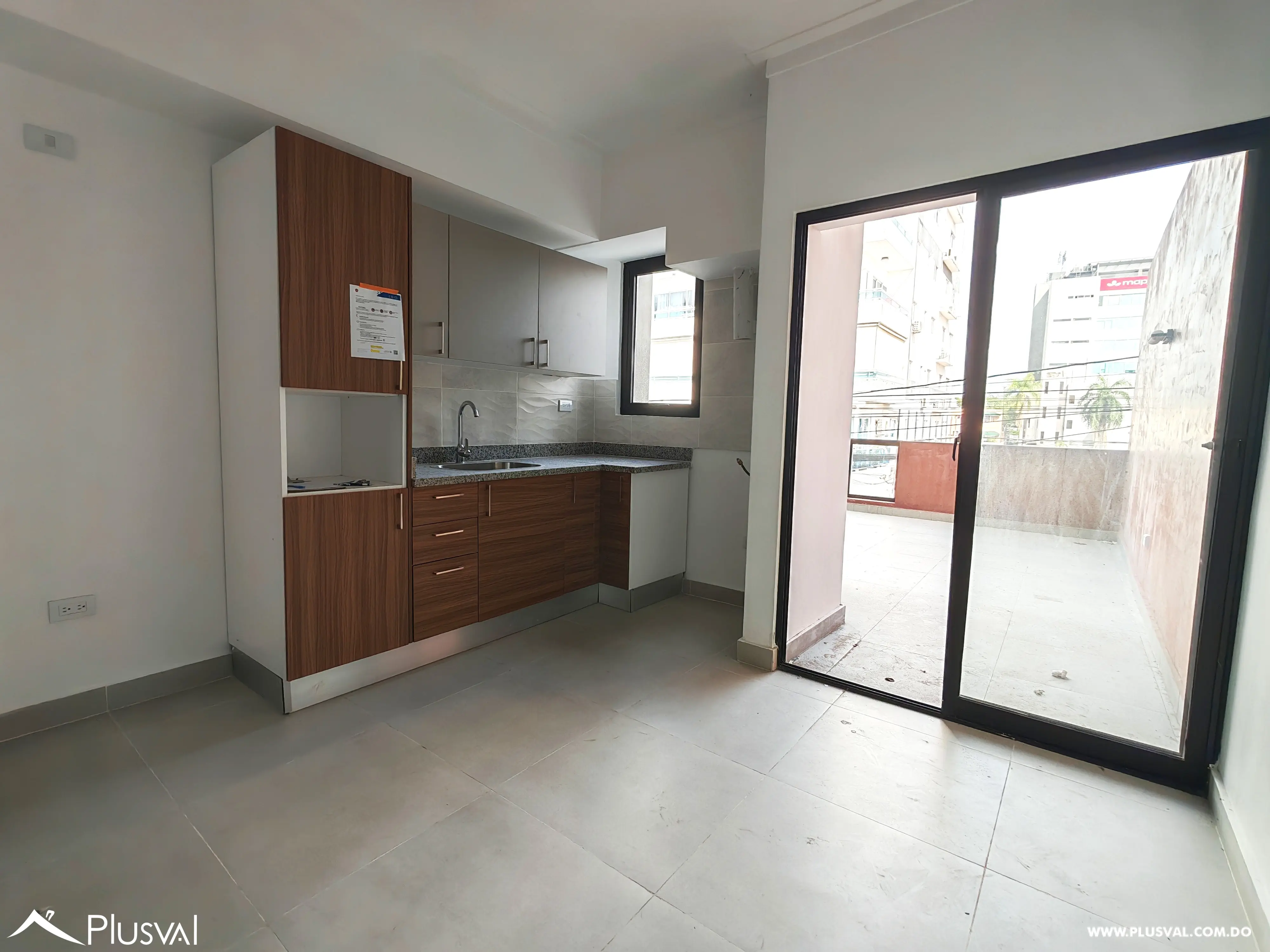 Apartamento con terraza en venta en el Vergel 527006