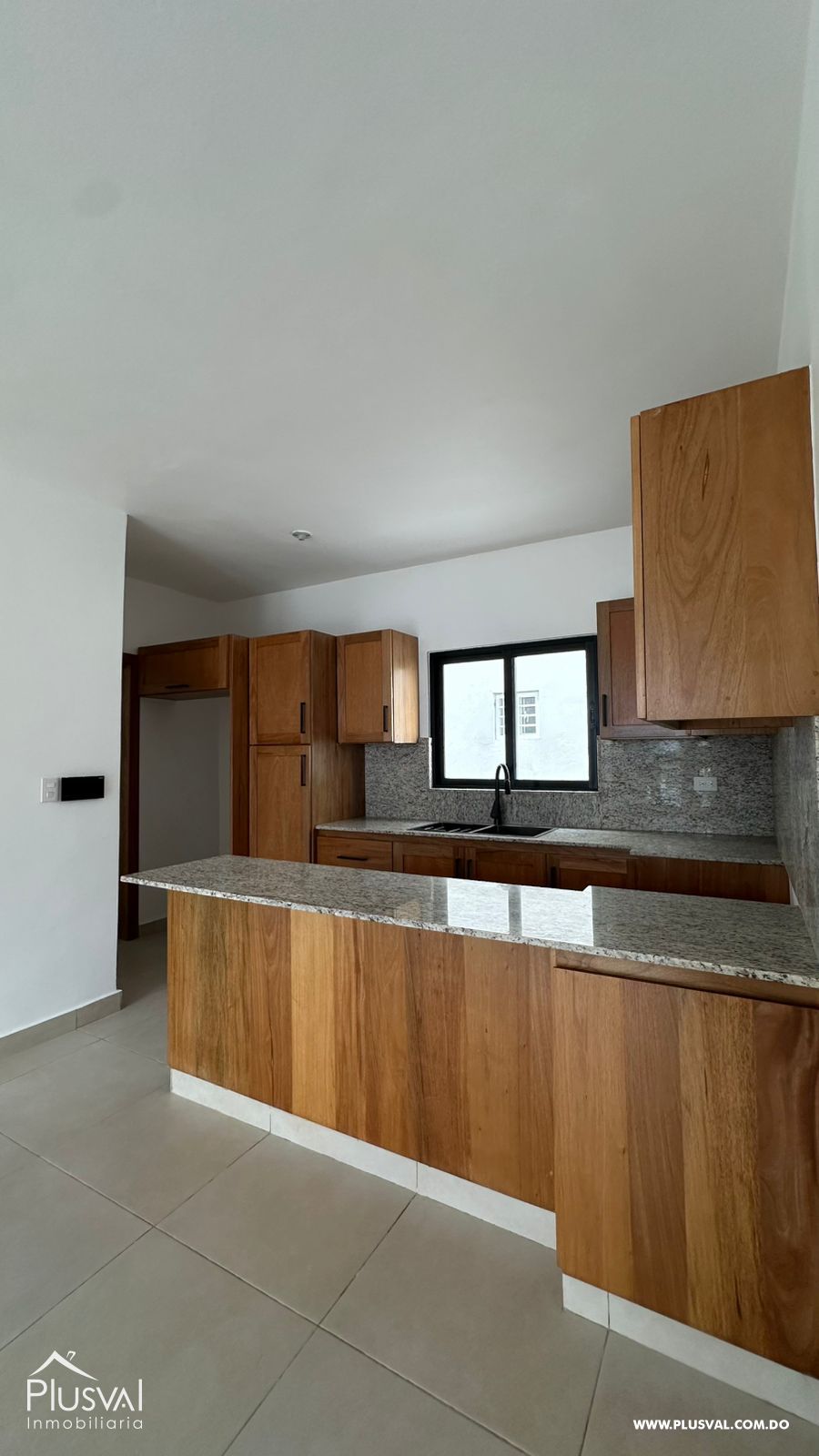 Apartamento en Alquiler Nuevo a Estrenar en EL Embrujo III 502724