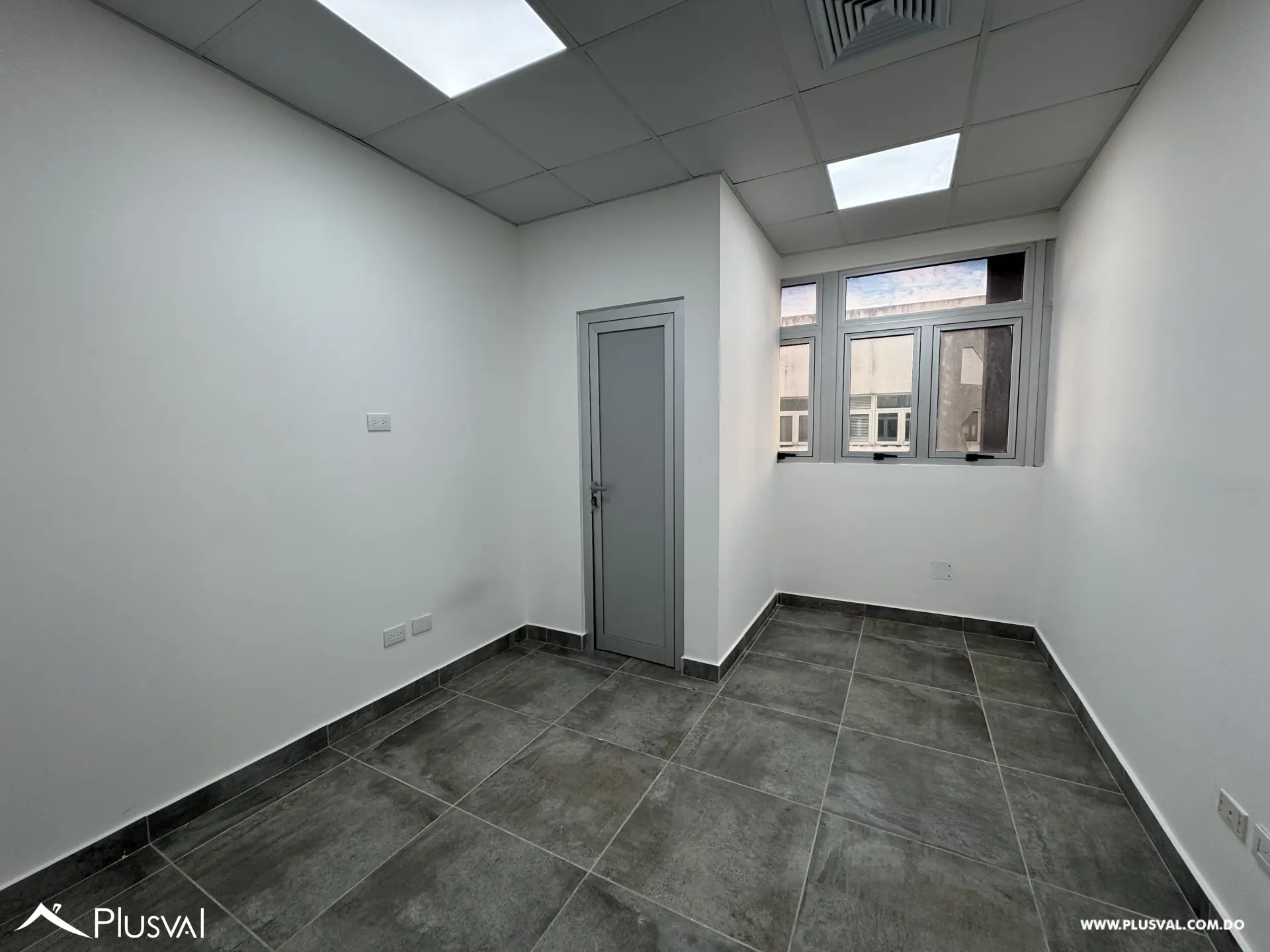 Local Comercial En Alquiler 497000