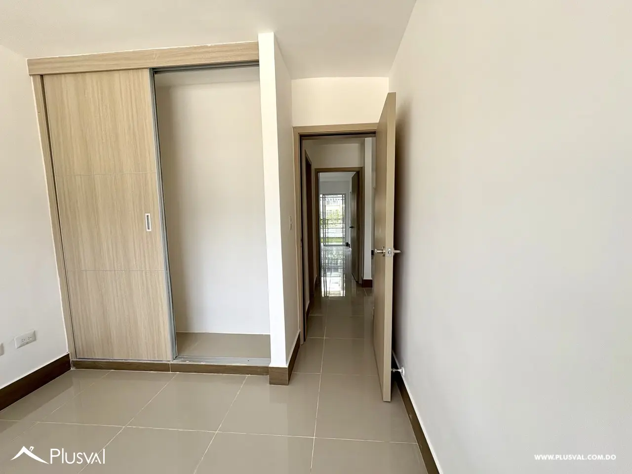 Apartamento en alquiler – Primer nivel con patio y acceso directo a la piscina | Canas del Este, Bávaro 462527