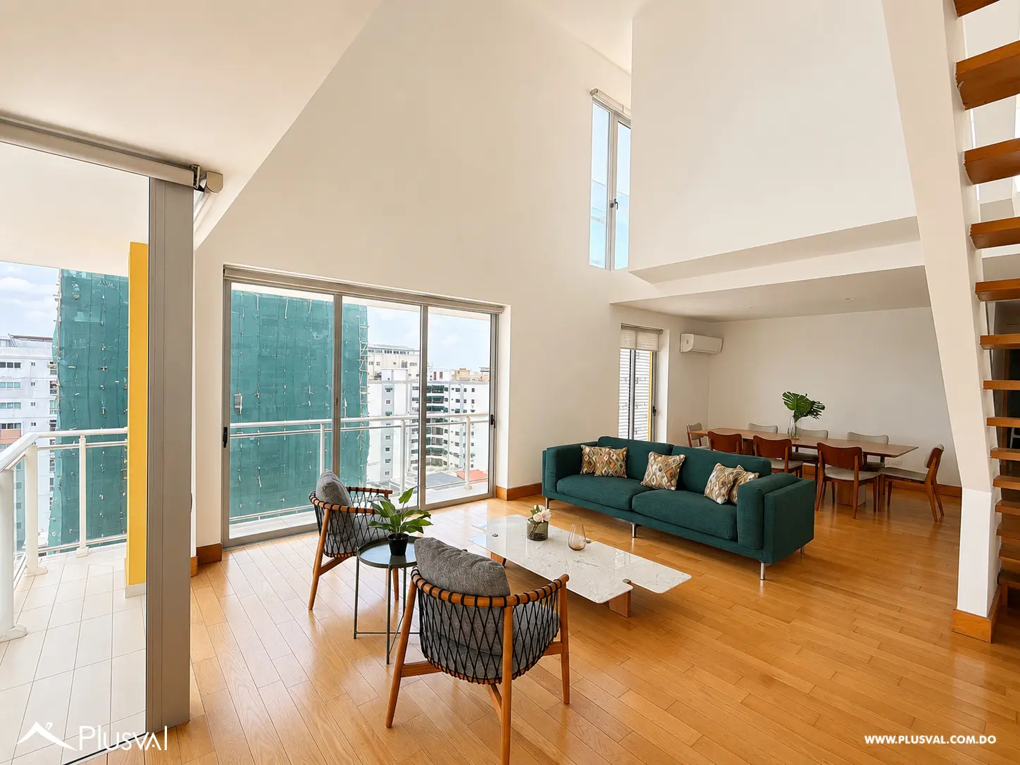 Penthouse Dúplex Amueblado en Alquiler | Evaristo Morales 516822