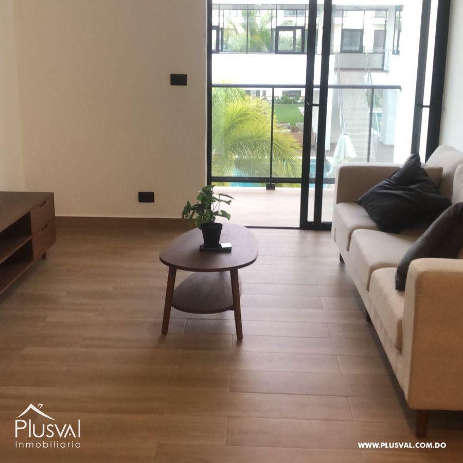 Apartamento amueblado en venta en central park at downtown punta cana con vista a la piscina 344344
