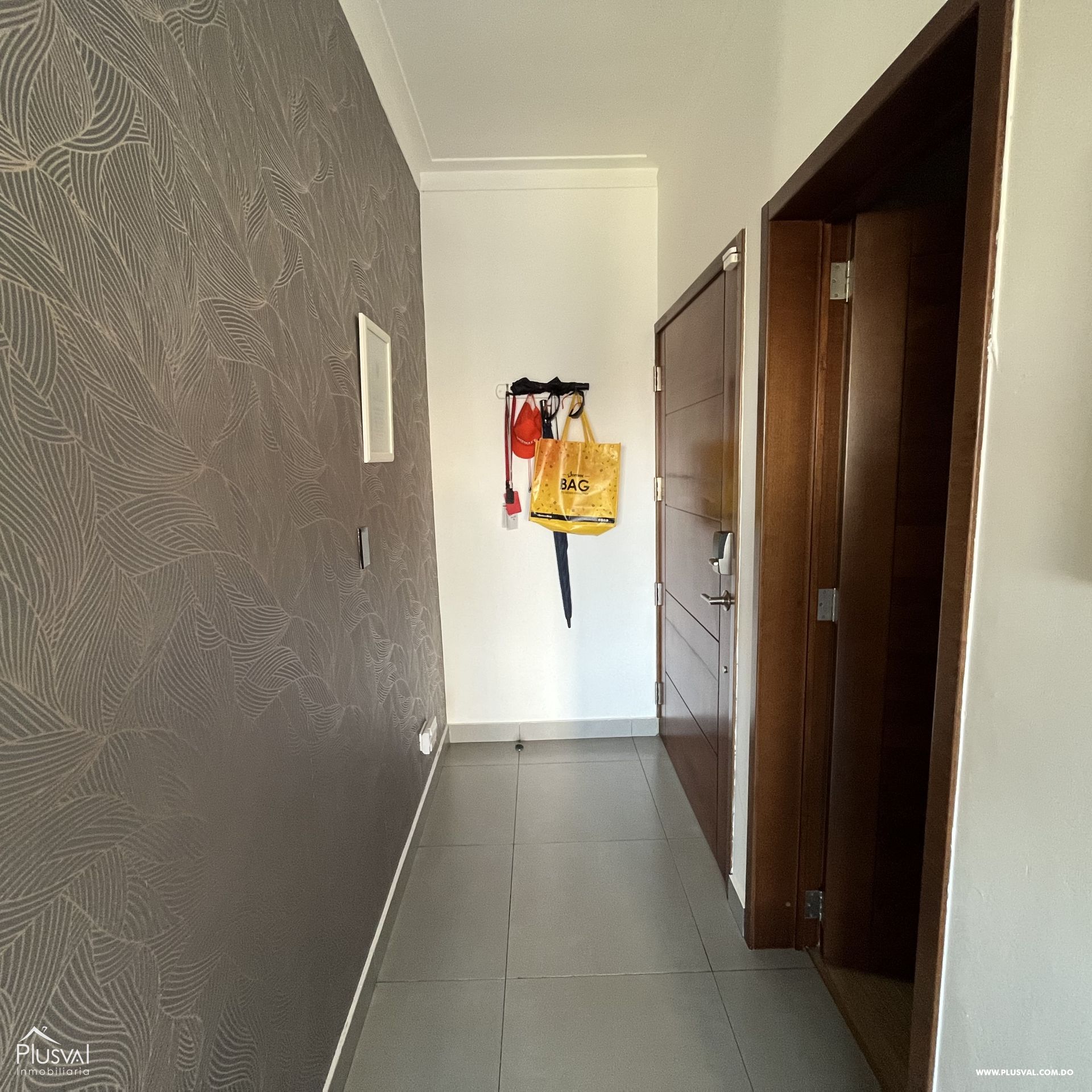 Amplio apartamento en el centro del sector de Serralles 327746