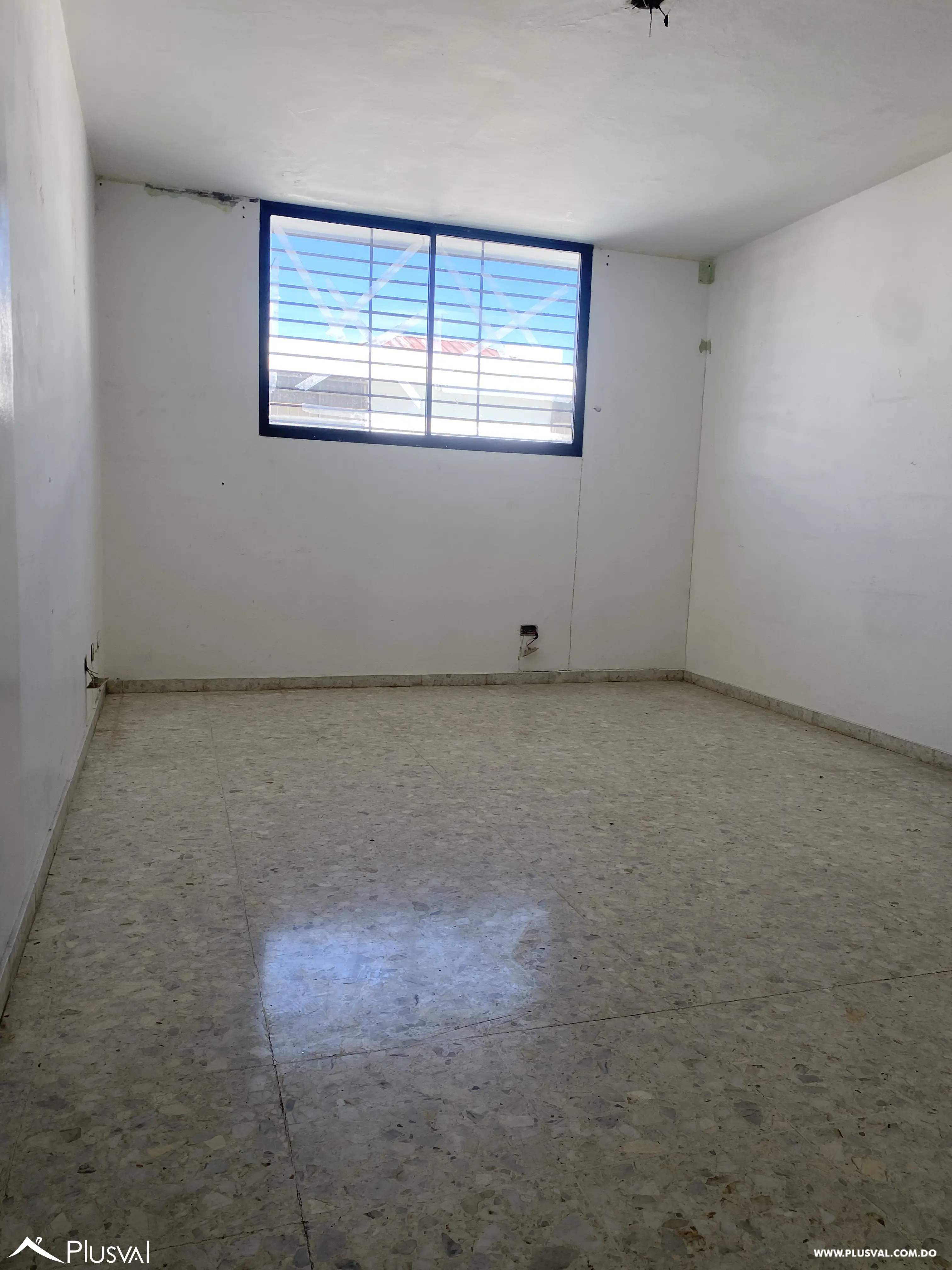 Casa de dos niveles  en alquiler en los prados 477092