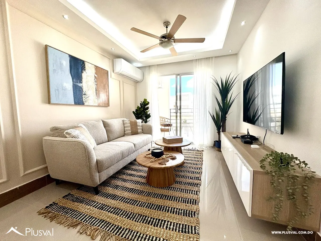 Apartamento en alquiler de dos habitaciones ubicado en Canas del Este 476197