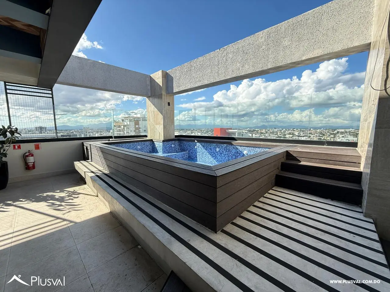 Amplio e iluminado penthouse en exclusiva zona de Evaristo Morales 487430