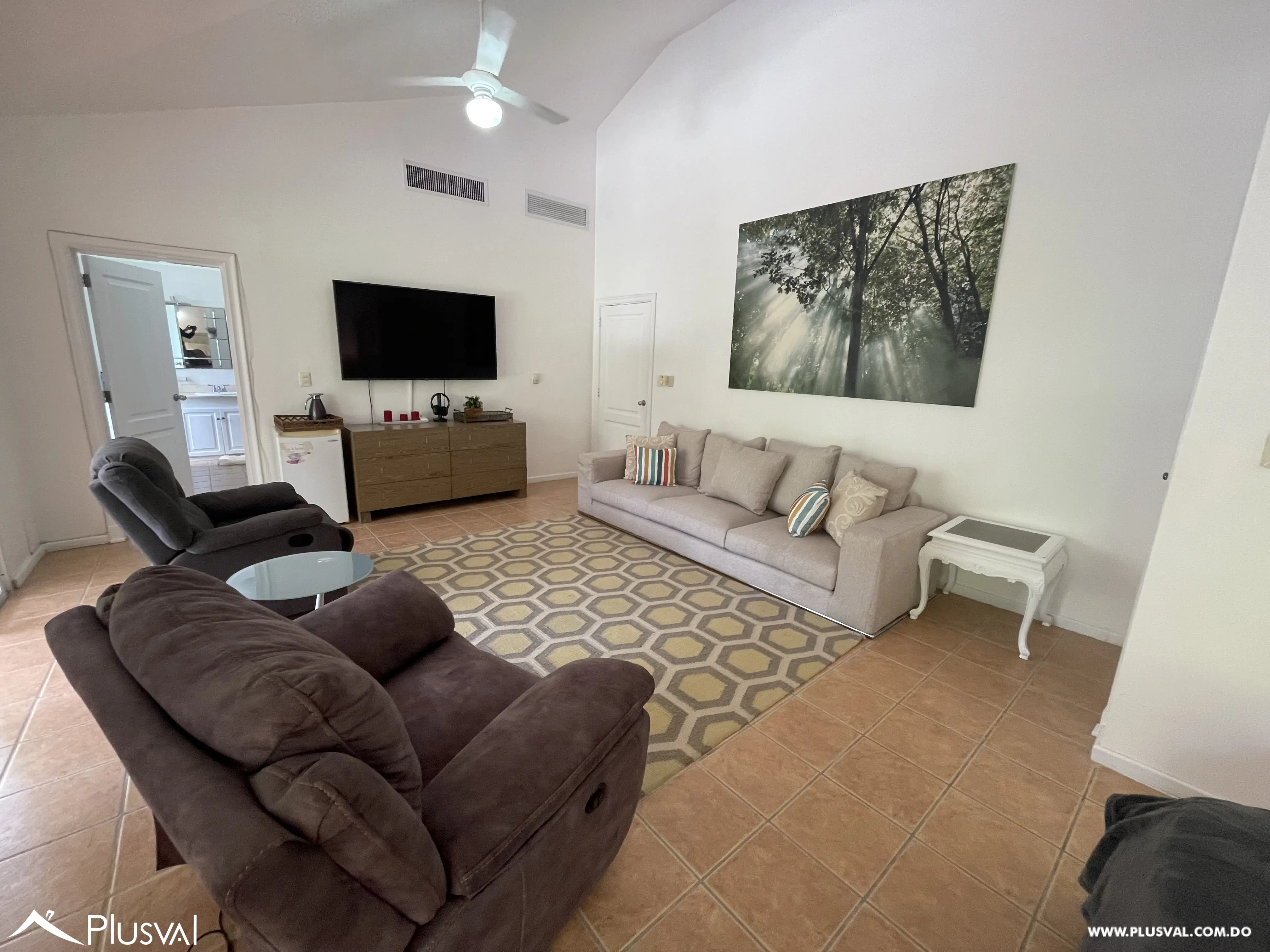 Townhouse amueblado en Metro Country Club – Listo para vivirlo 473761