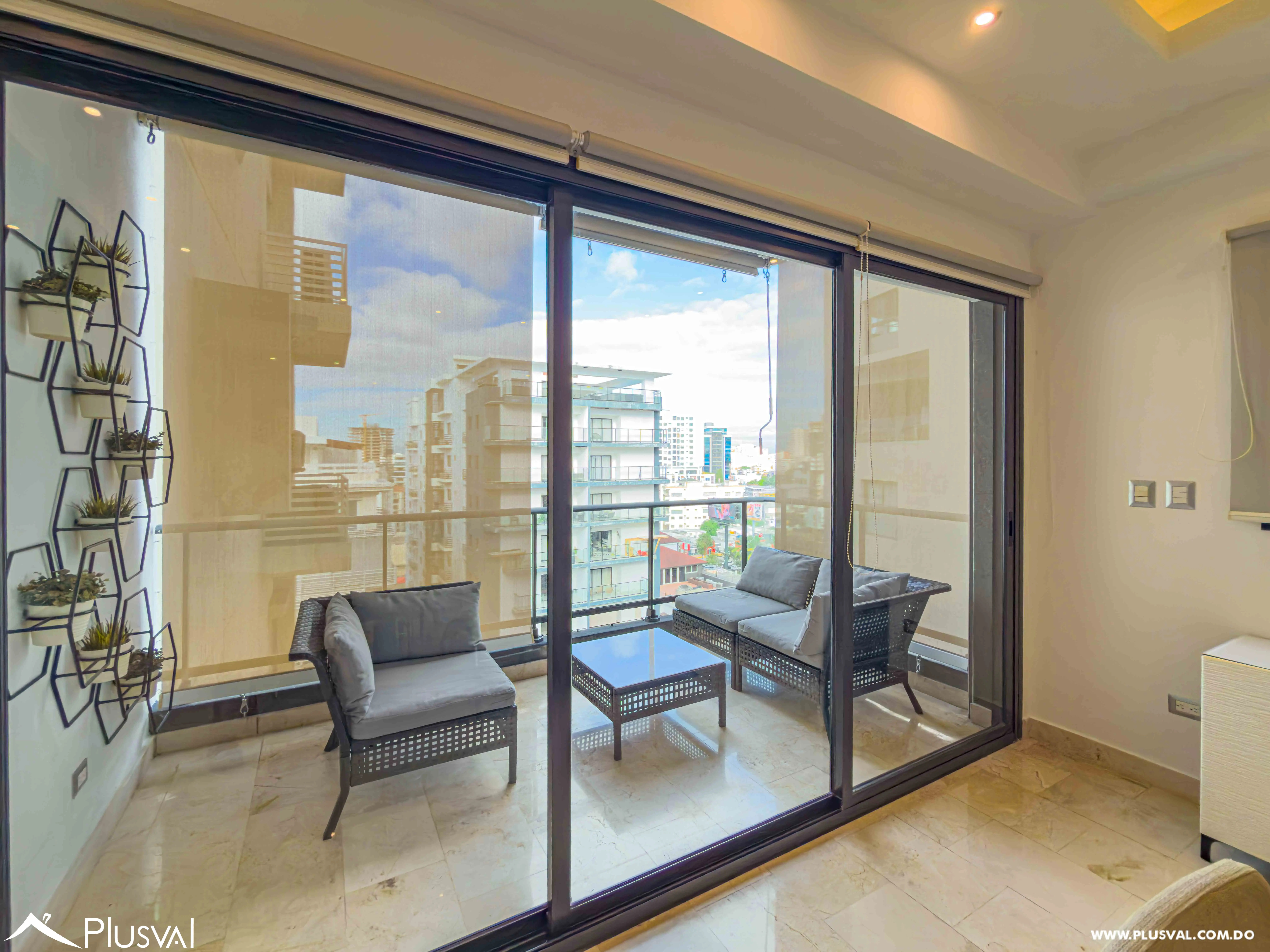 Elegante Apartamento Amueblado en Alquiler en Naco con 2 Habitaciones y Piso Alto 496543