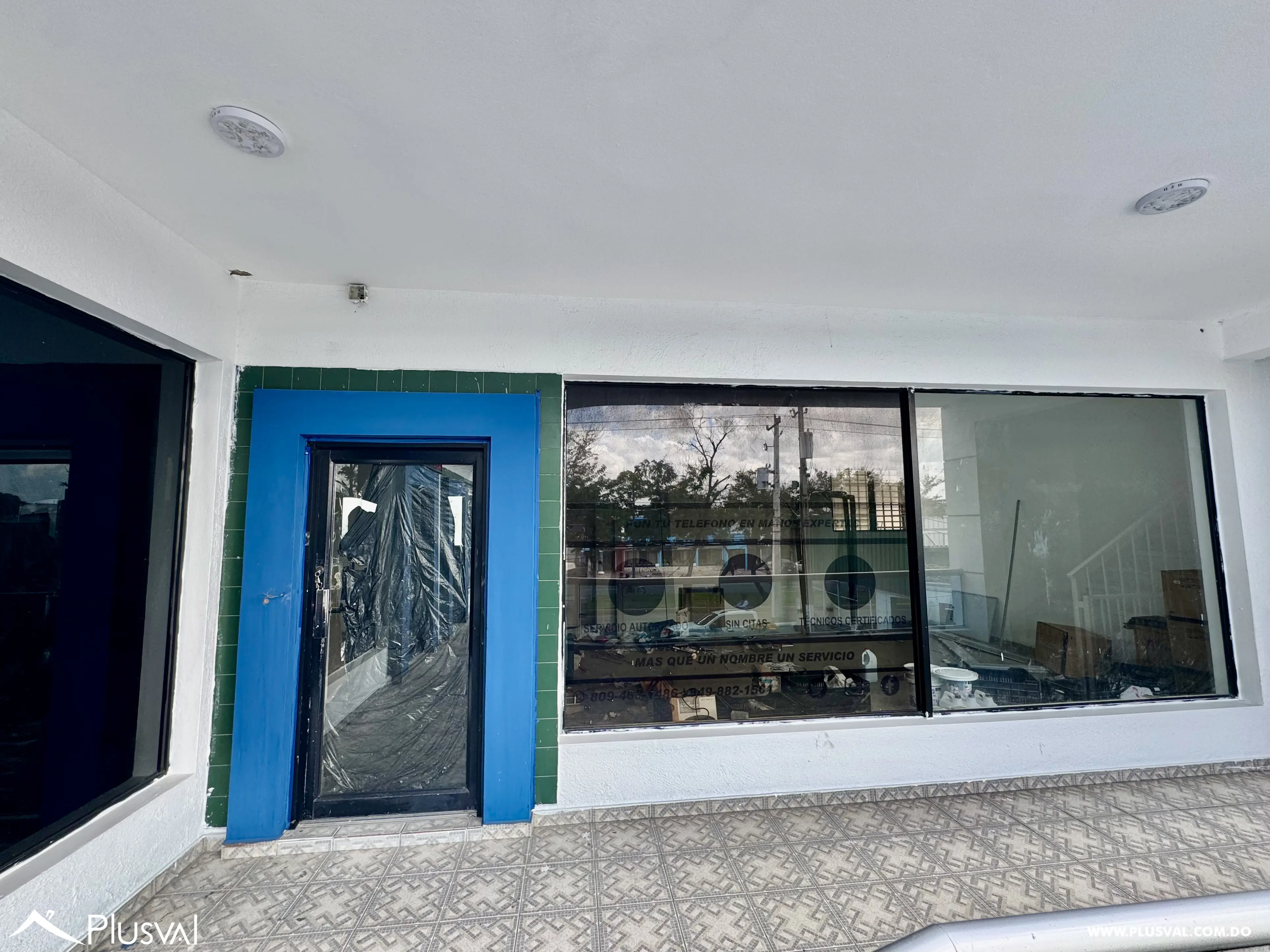 Alquilo Excelente Local de 64 mt2 en 2do Nivel en la Av. Nuñez de Caceres 482776