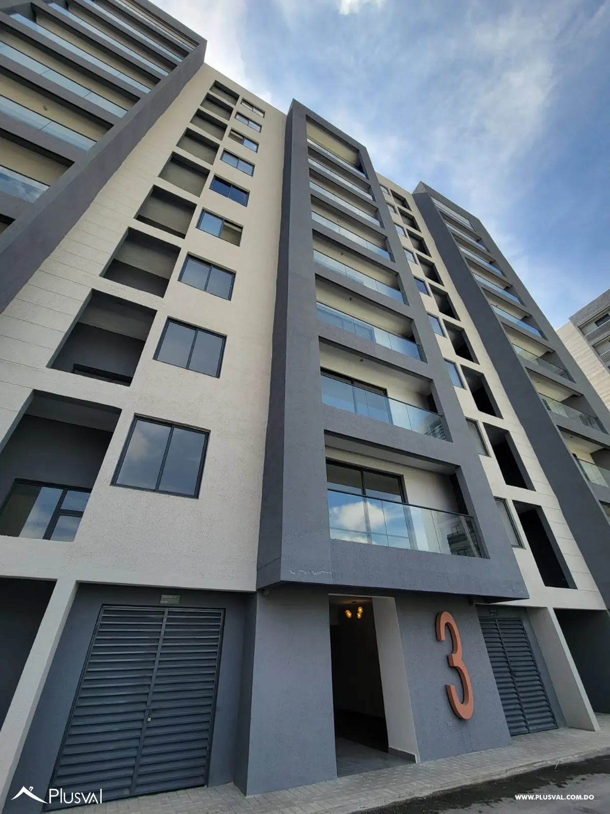 Apartamento de 3er nivel en Santiago: Exclusividad, elegancia y amplios espacios 462769