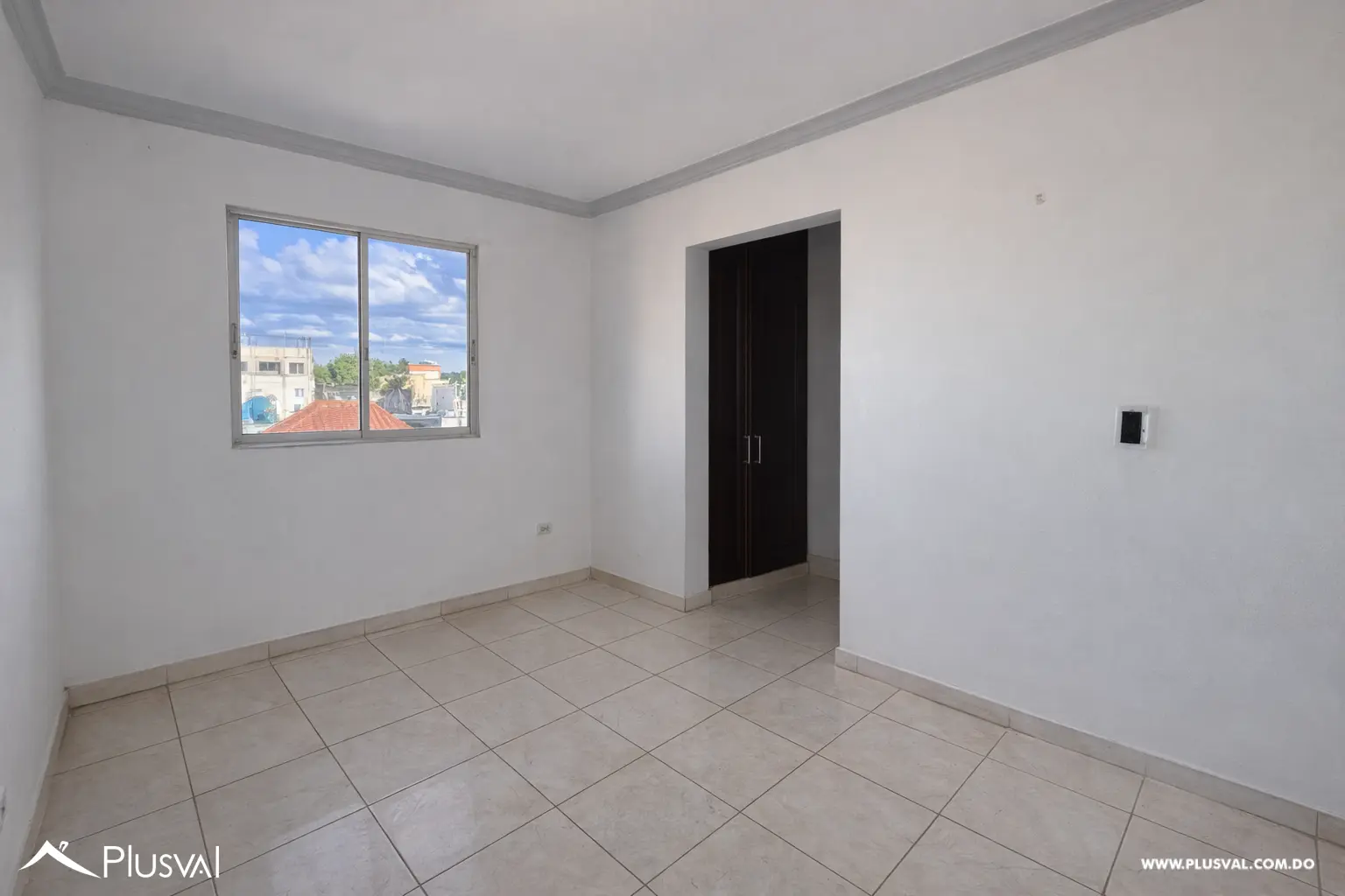 Apartamento de 3 habitaciones en Vista Hermosa 479278