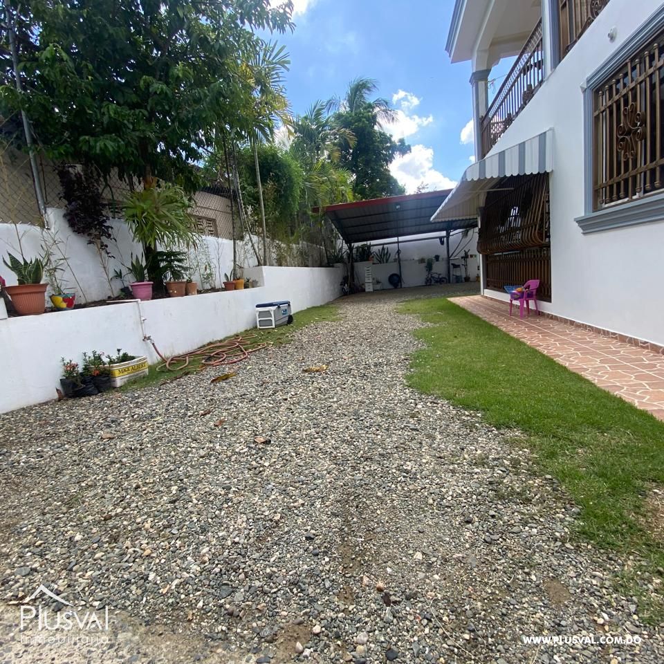 Casa esquinera en Venta San José de las Matas. 393121