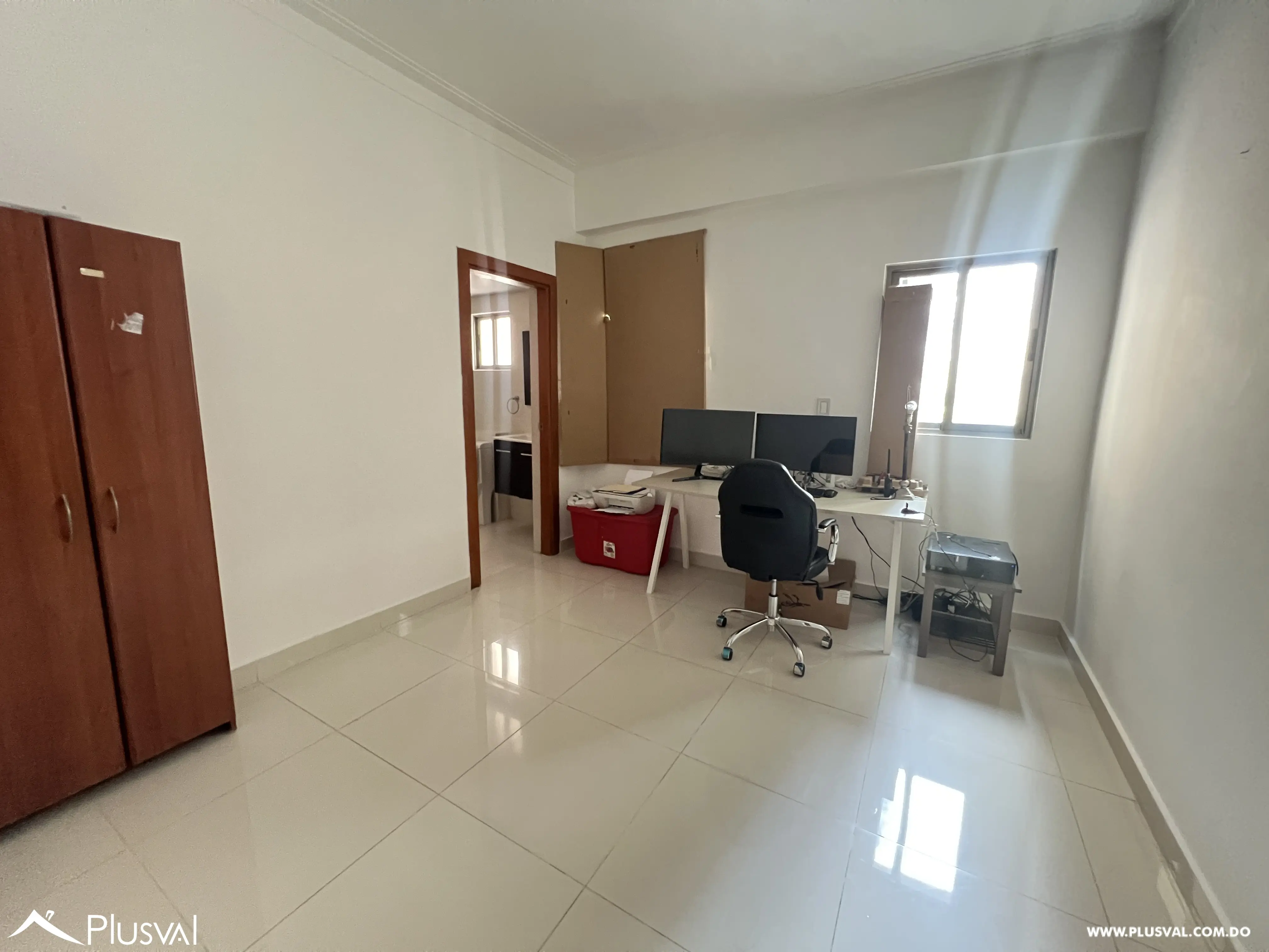 Moderno apartamento en alquiler en Evaristo Morales. 468136