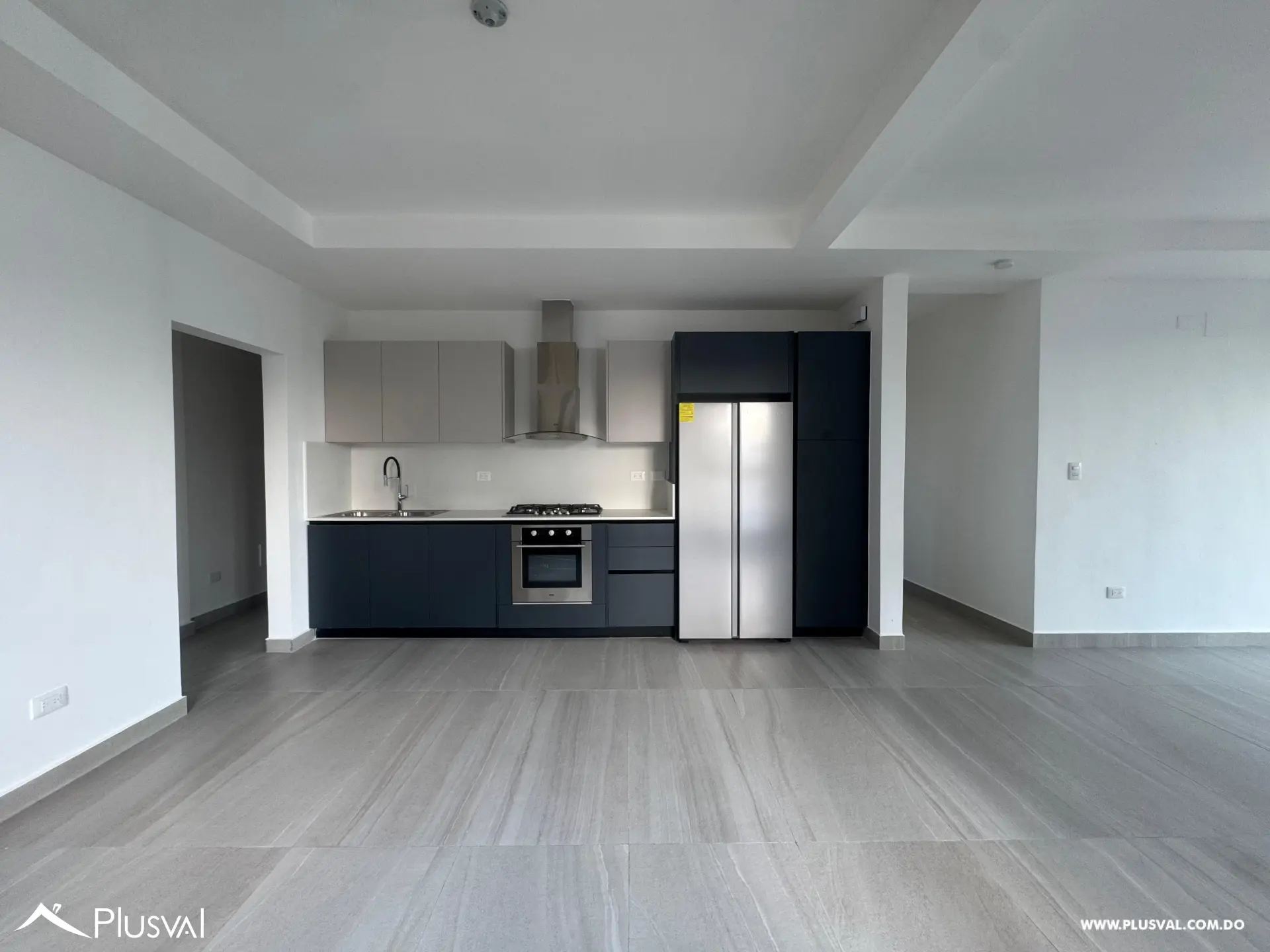 Apartamento de 2 habitaciones en alquiler en el exclusivo sector La Esmeralda. 469519