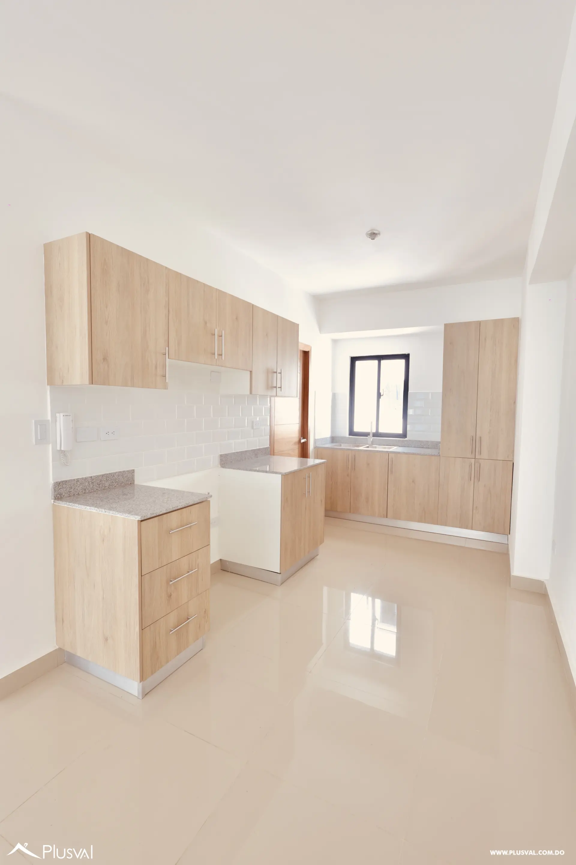 Descubre tu nuevo hogar en una exclusiva torre a pasos de la Av. Máximo Gómez. 471920