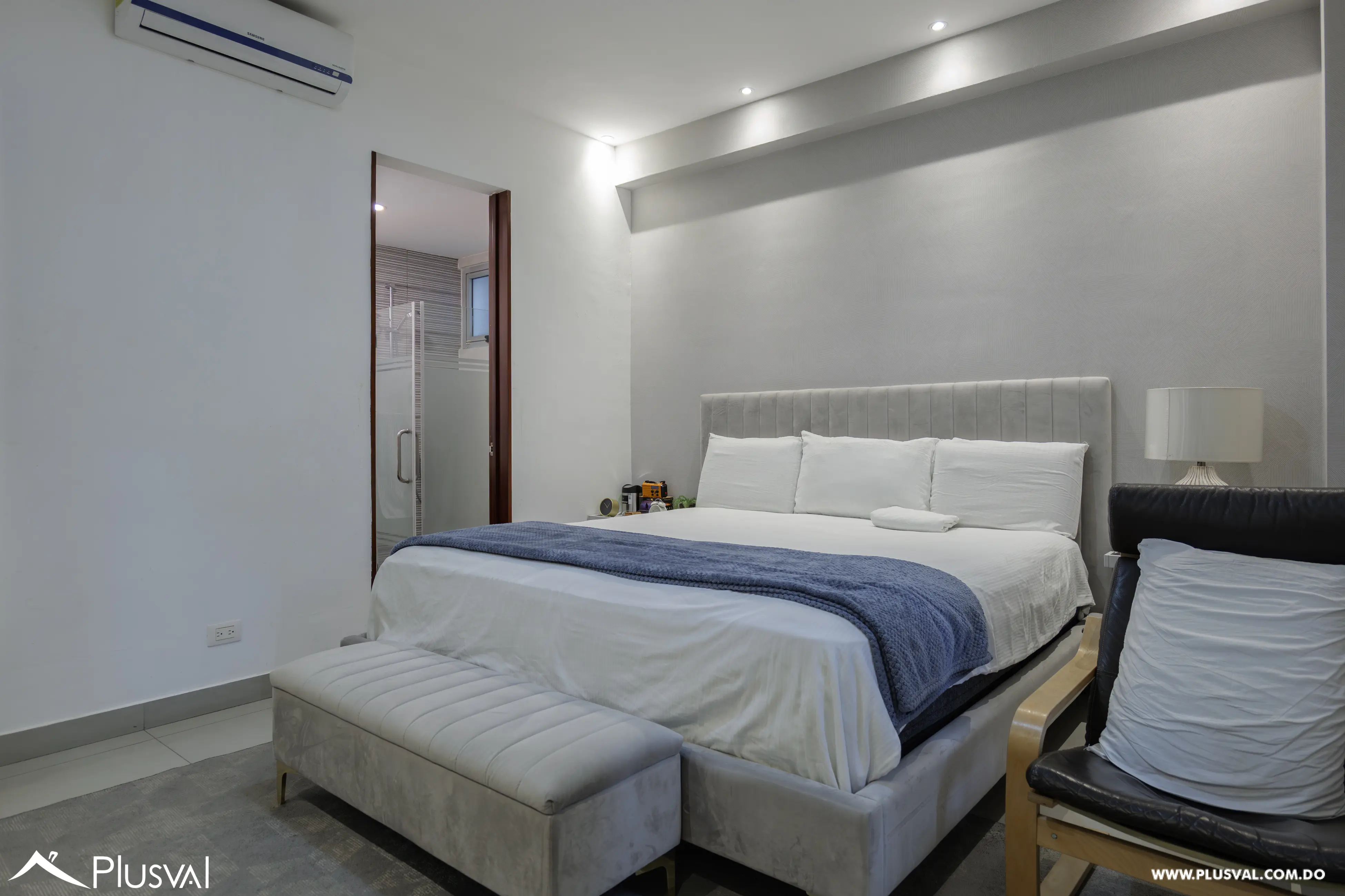 Bello apartamento en venta en Paraiso con  3 habitaciones + Estudio y Terraza 492962