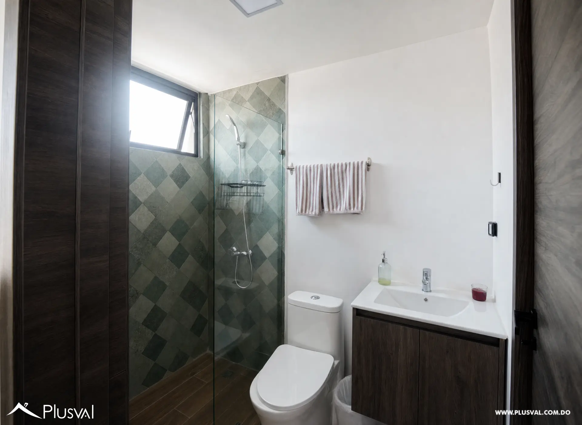 Naco | Piso Alto con Vistas | 2 Hab + 2.5 Baños 513208