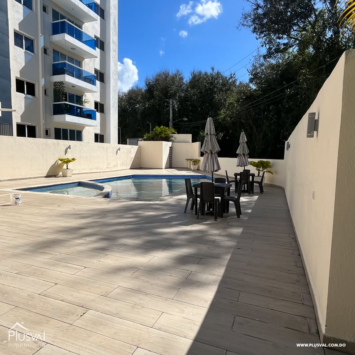 Amplio Apartamento en Venta en Proyecto Privado 418426