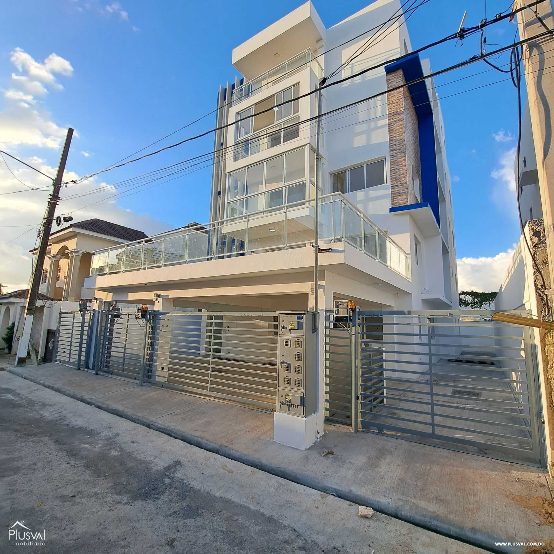 Apartamento en primer nivel Autopista San Isidro 323733