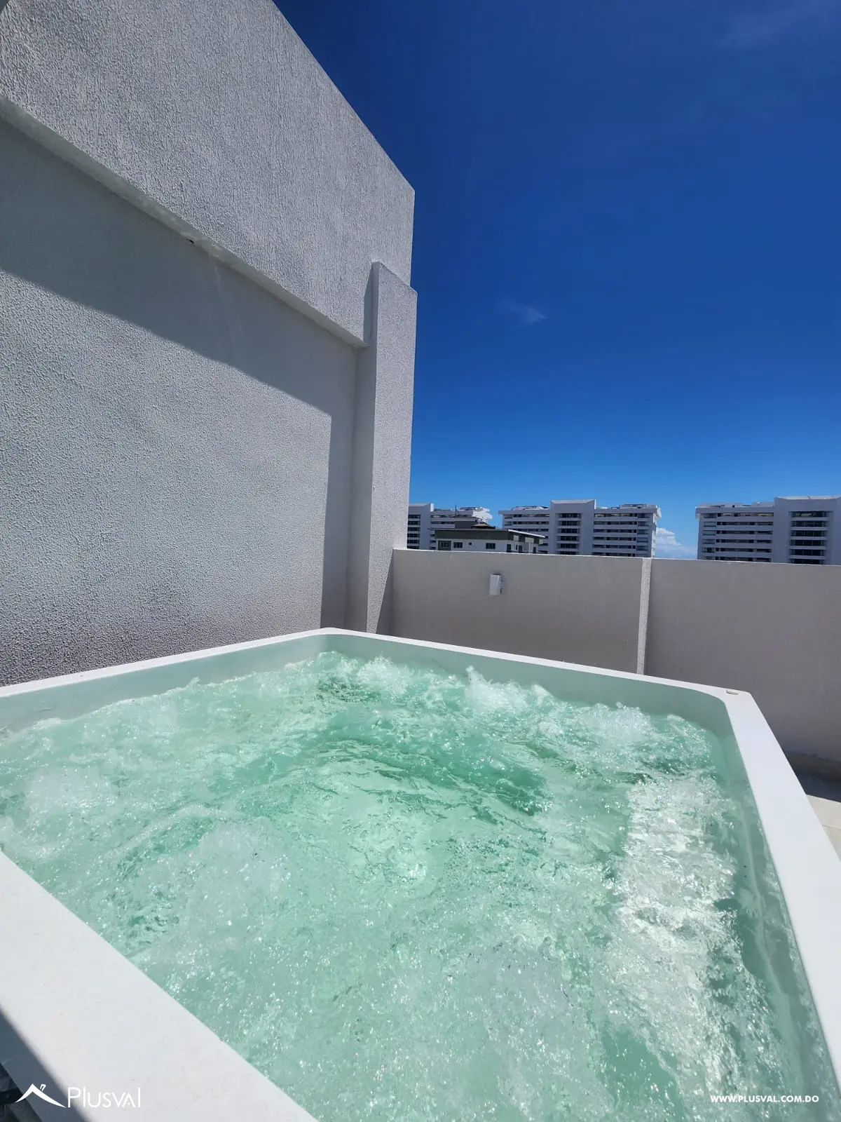 Apartamento en venta en Juan Dolio,  a 5 minutos de la playa.  Nuevo para estrenar. 497009