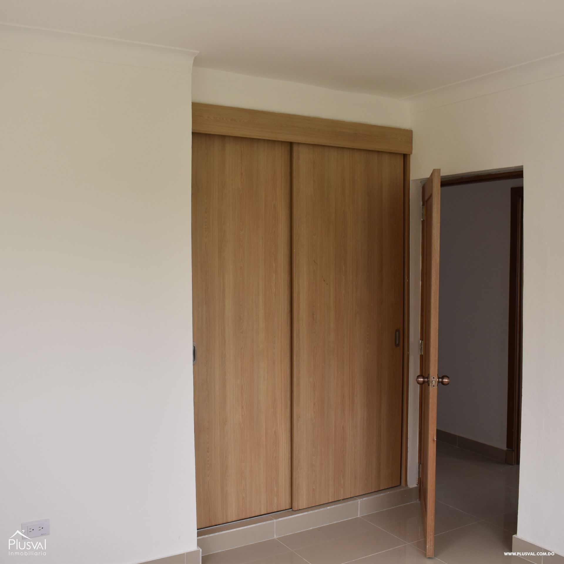 Apartamento listo en Aut. San Isidro 368404